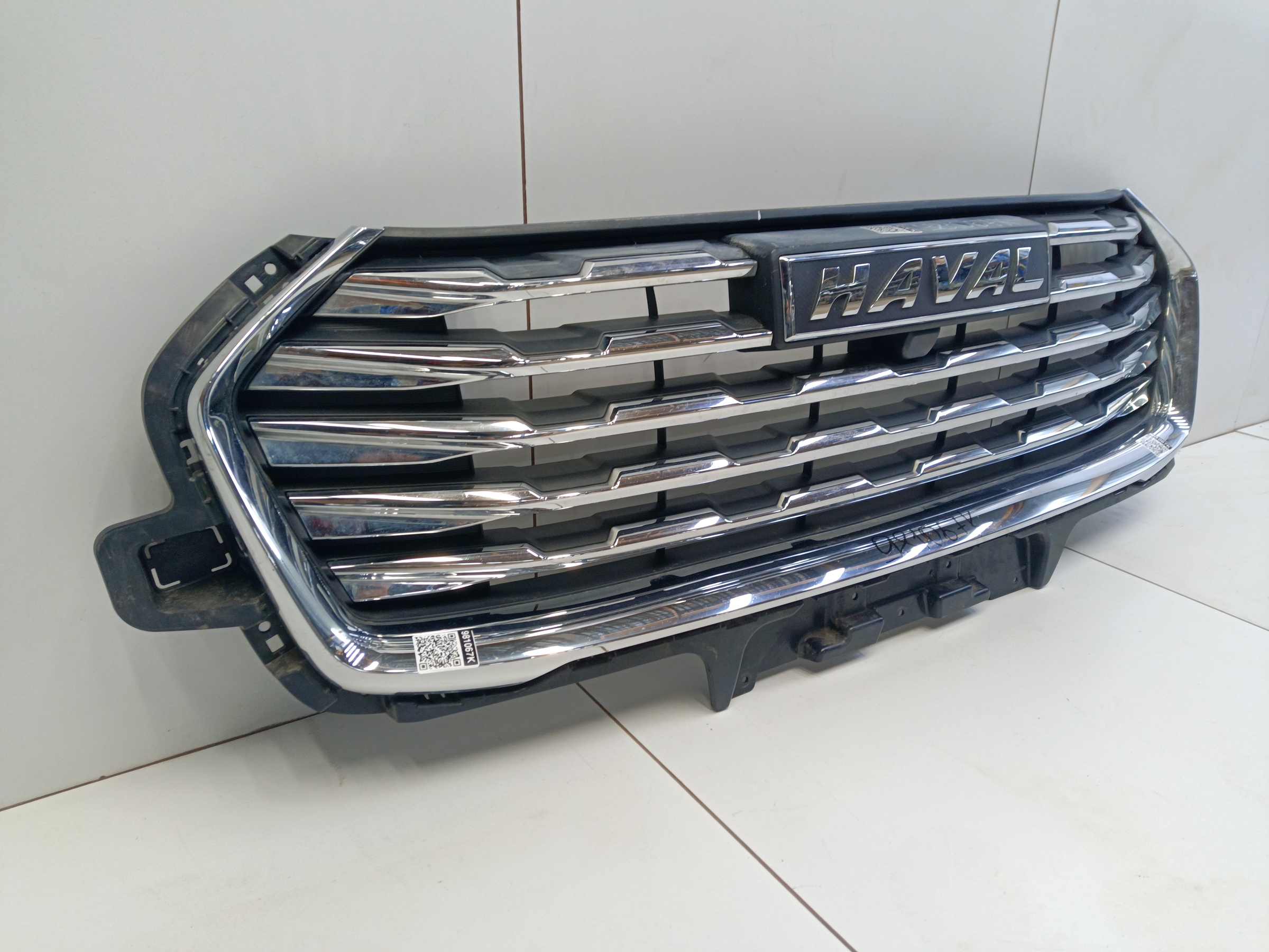 Решётка радиатора Haval Jolion без камеры