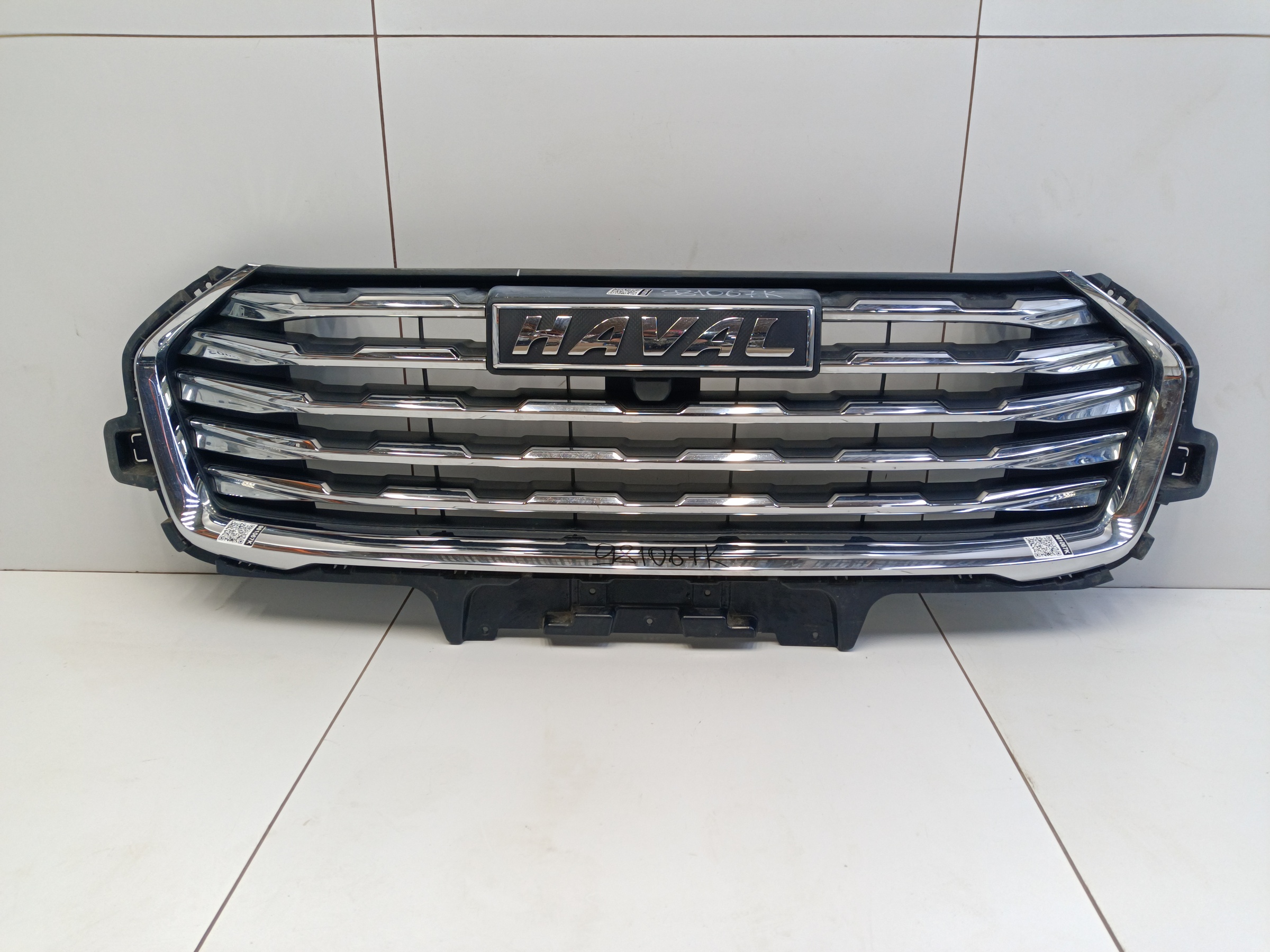 Решётка радиатора Haval Jolion без камеры