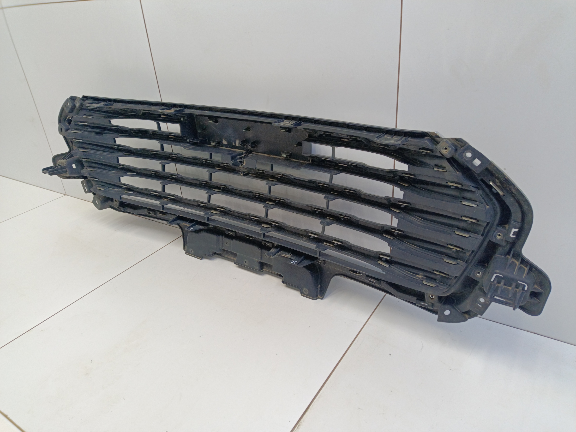 Решётка радиатора Haval Jolion без камеры