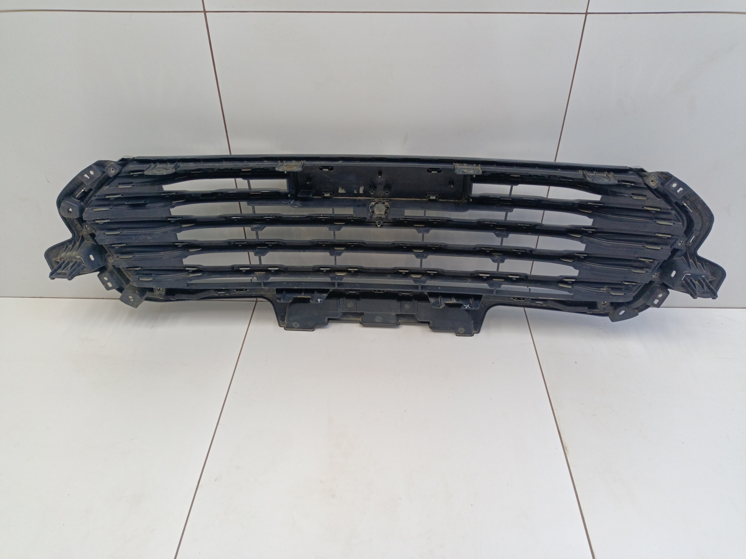 Решётка радиатора Haval Jolion без камеры