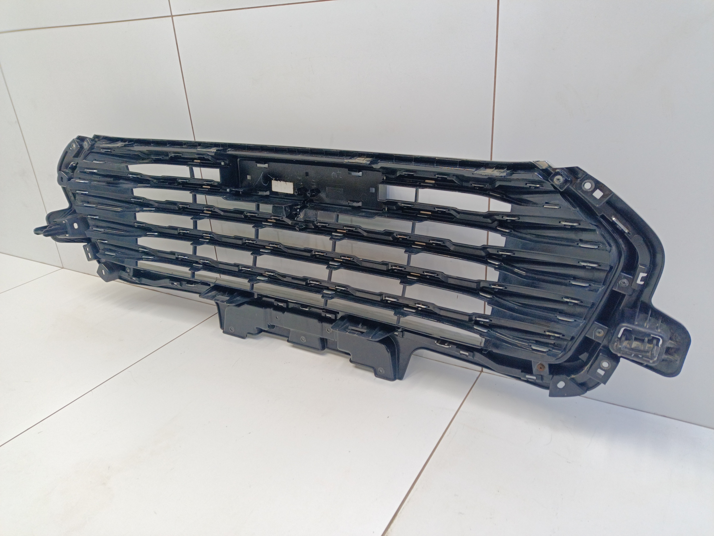 Решётка радиатора Haval Jolion под камеру