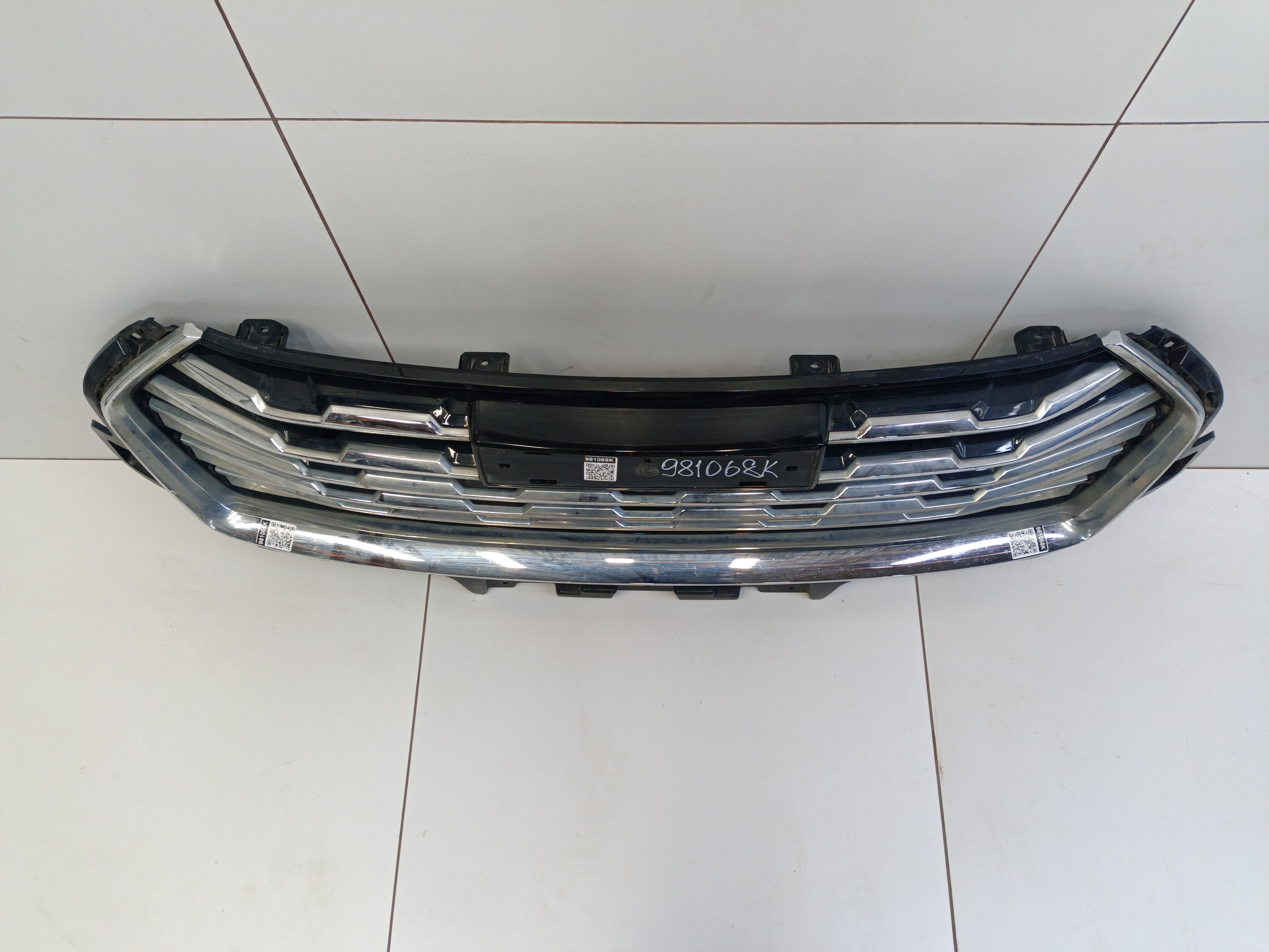 Решётка радиатора Haval Jolion под камеру