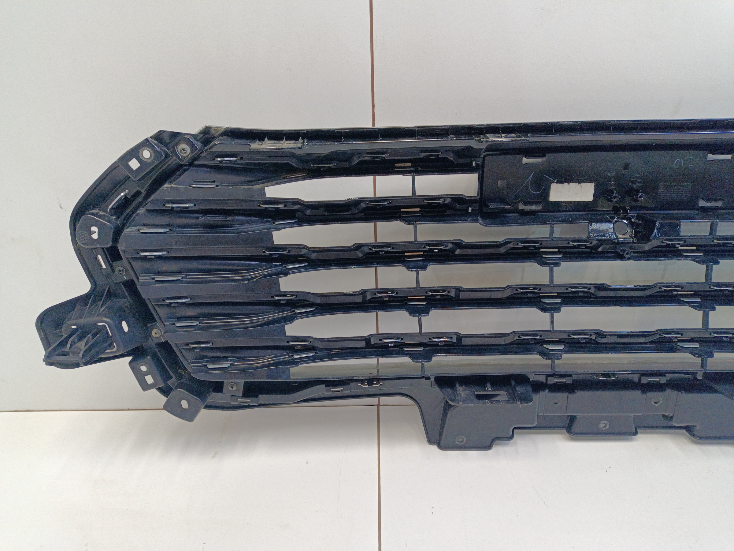 Решётка радиатора Haval Jolion под камеру