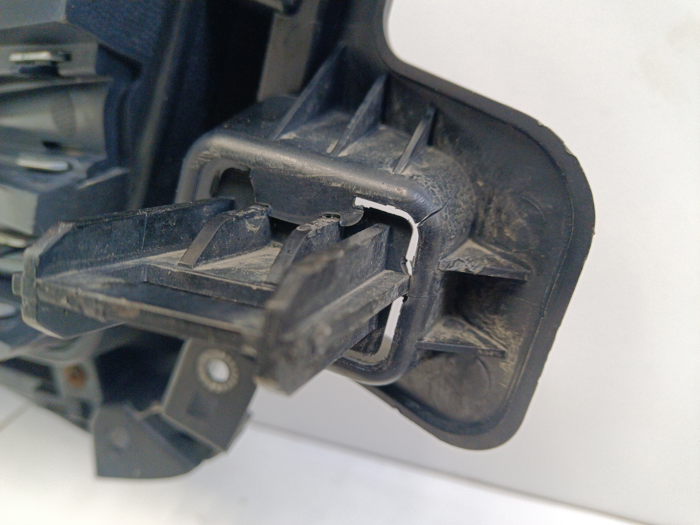 Решётка радиатора Haval Jolion под камеру