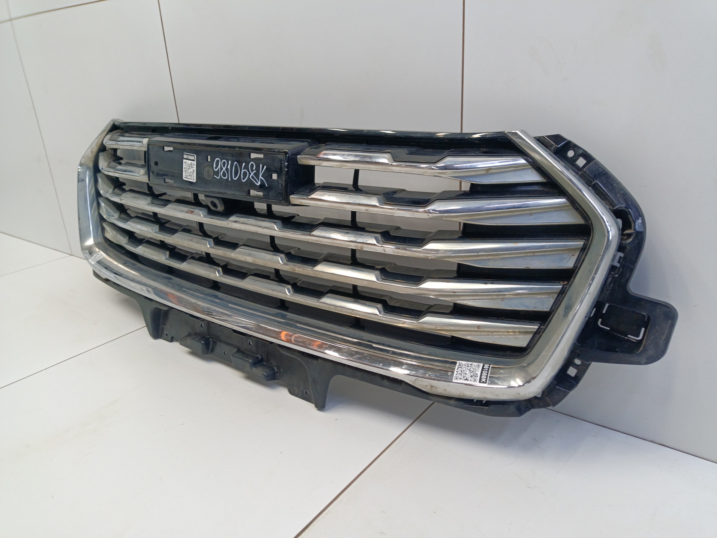 Решётка радиатора Haval Jolion под камеру