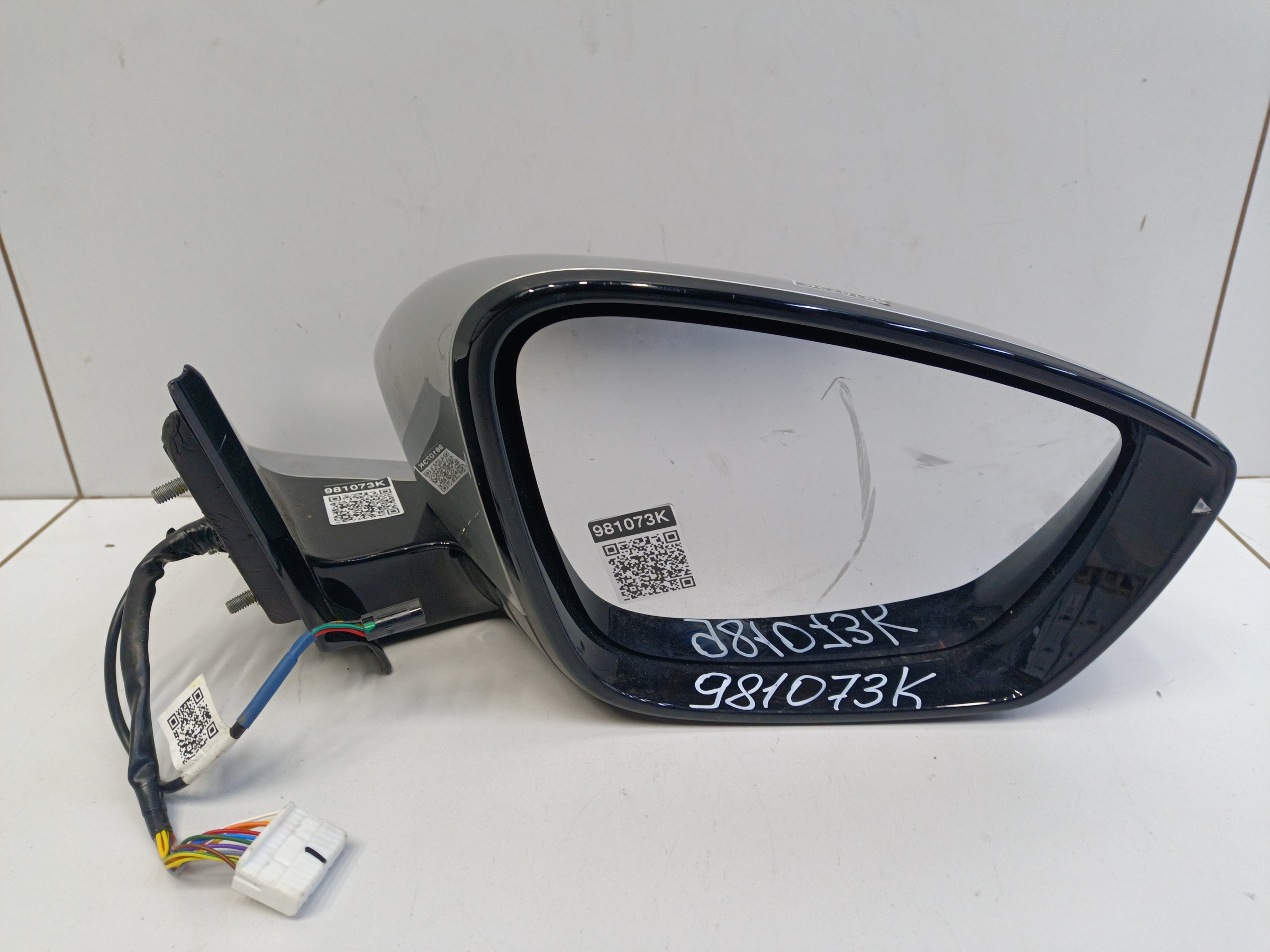 Зеркало правое Jetour X70 Plus Restail 11+4 контакта