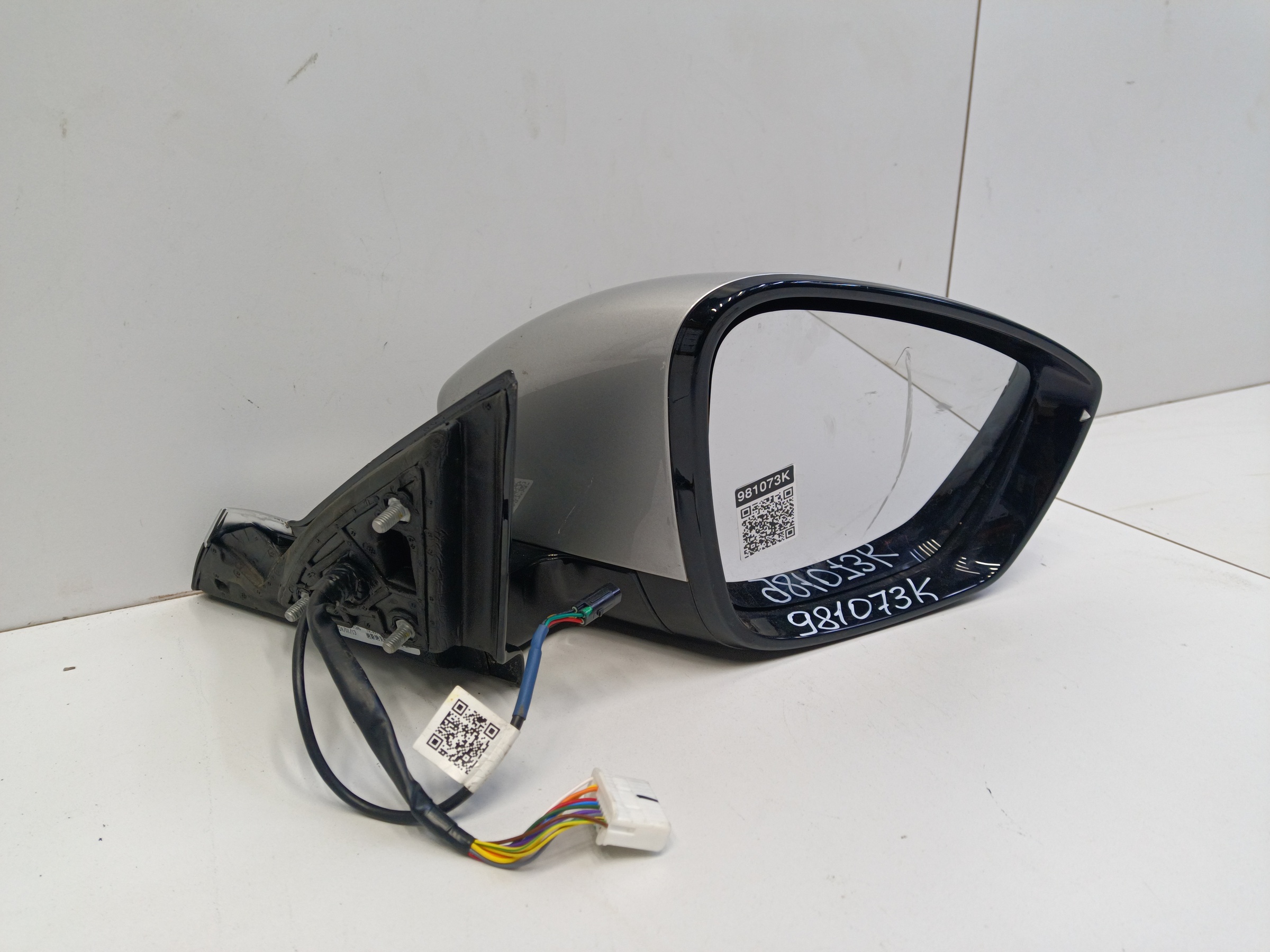 Зеркало правое Jetour X70 Plus Restail 11+4 контакта