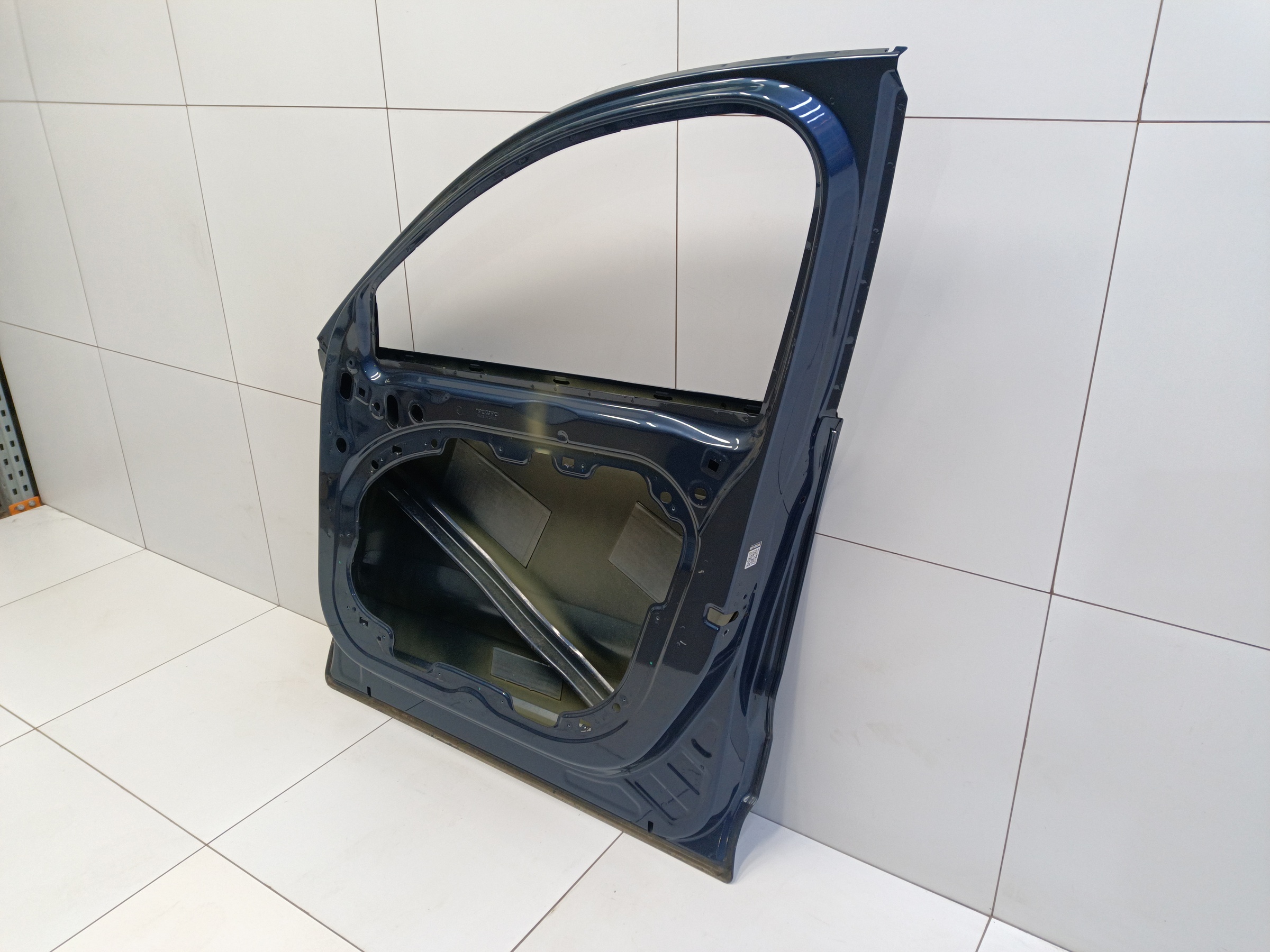 Дверь передняя правая Volvo XC60 2