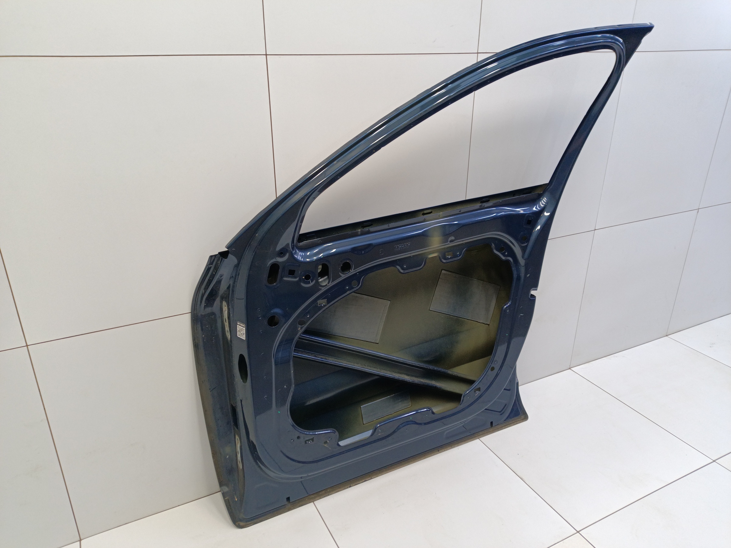 Дверь передняя правая Volvo XC60 2