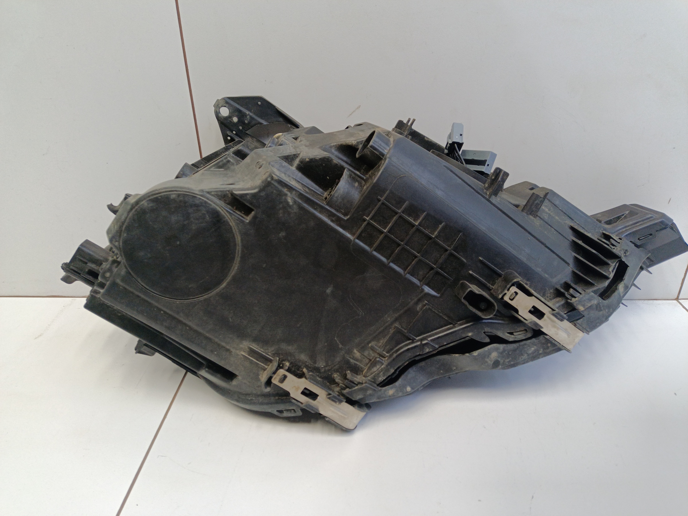 Фара передняя левая Volvo XC60 2 LED