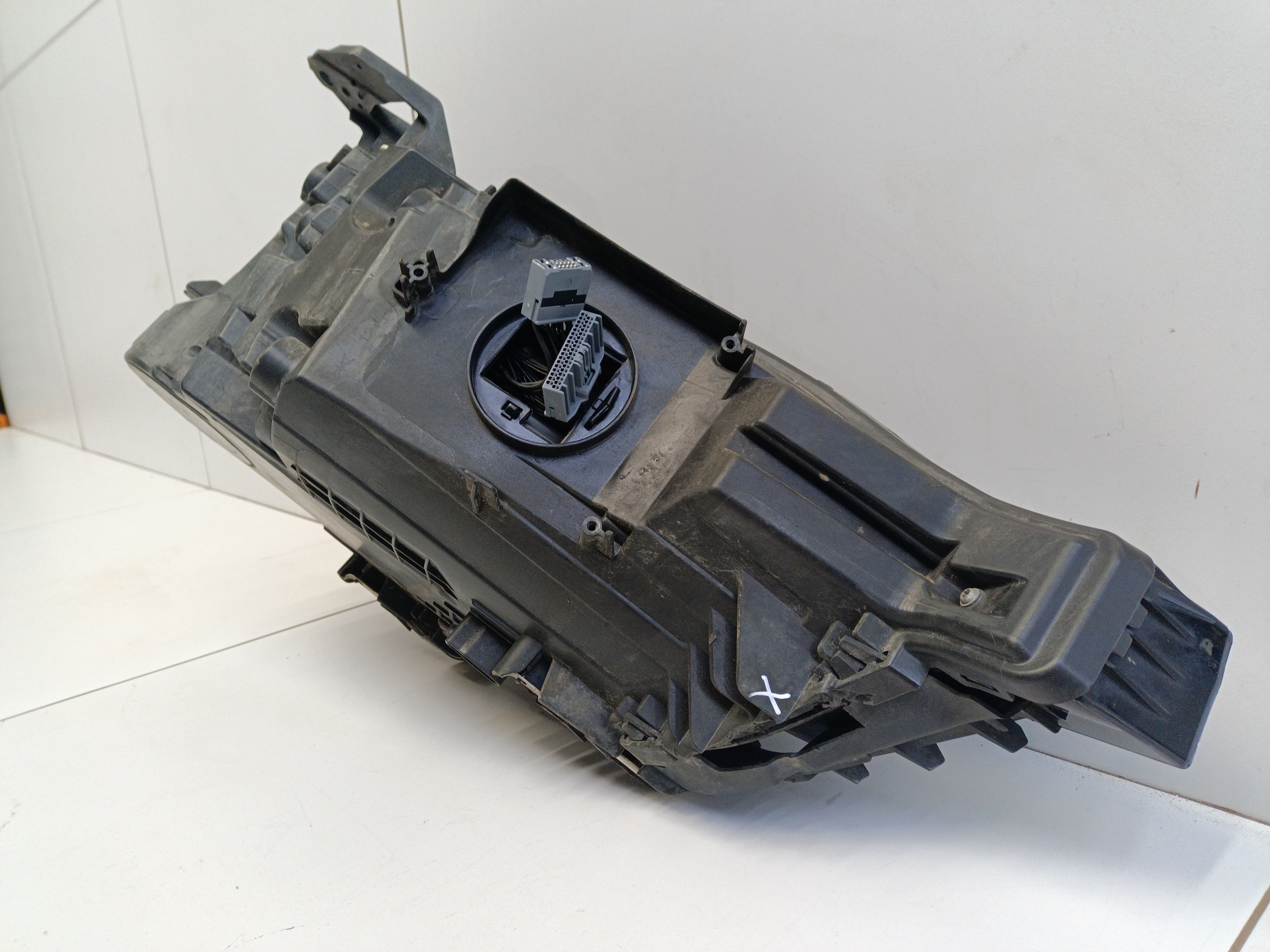 Фара передняя левая Volvo XC60 2 LED