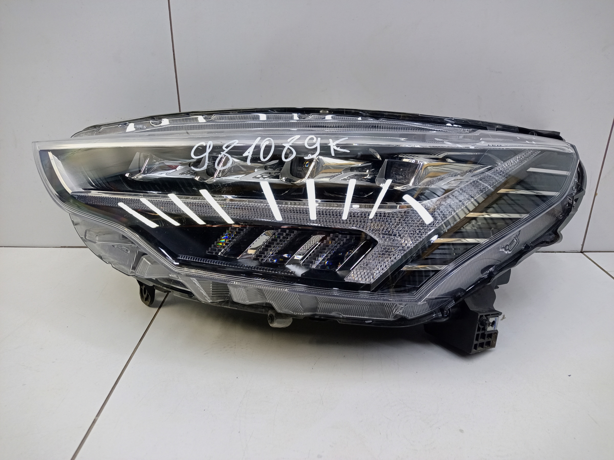 Фара передняя левая Haval Jolion LED