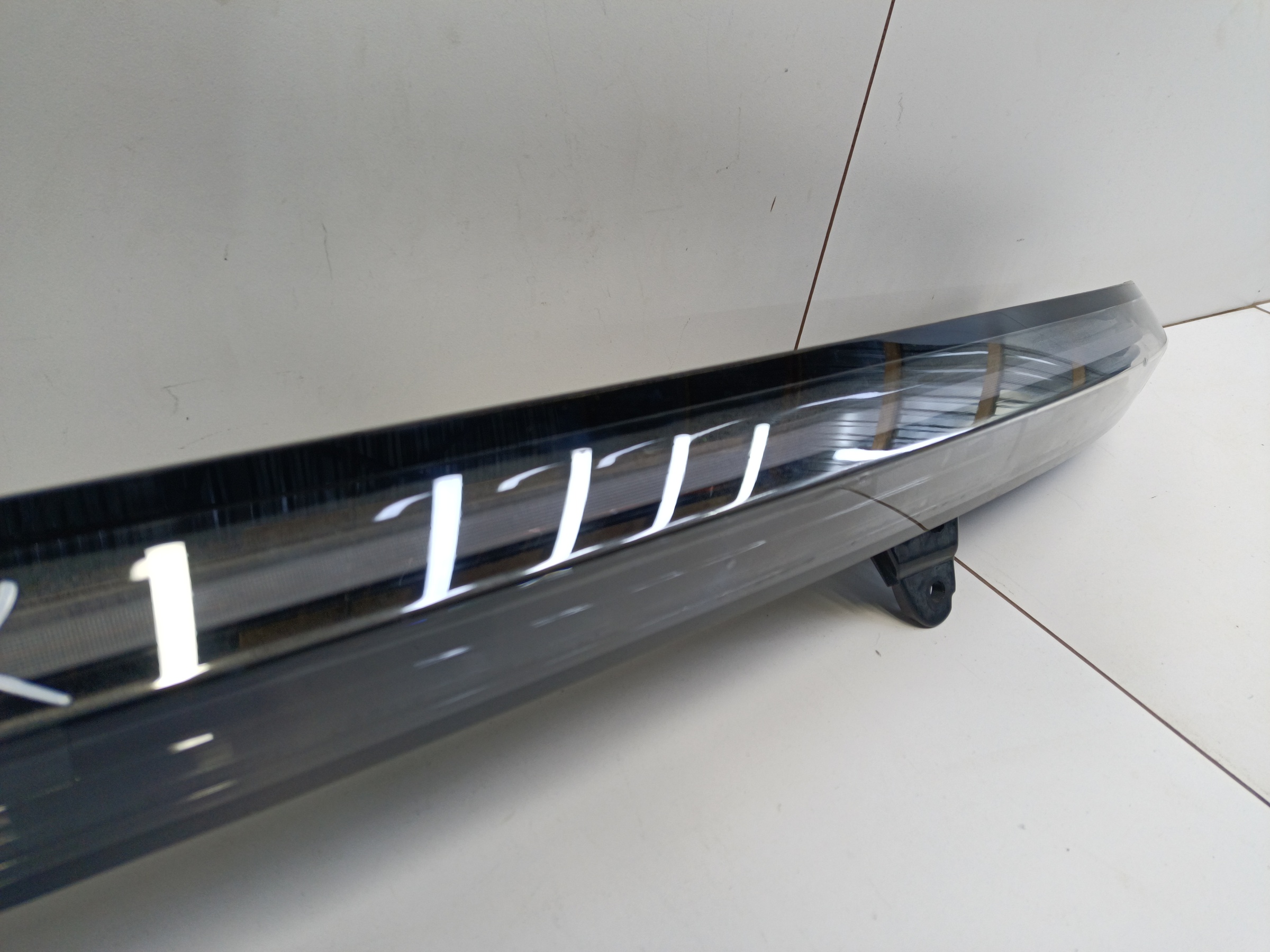 Фонарь задний центральный LiXiang L9 LED