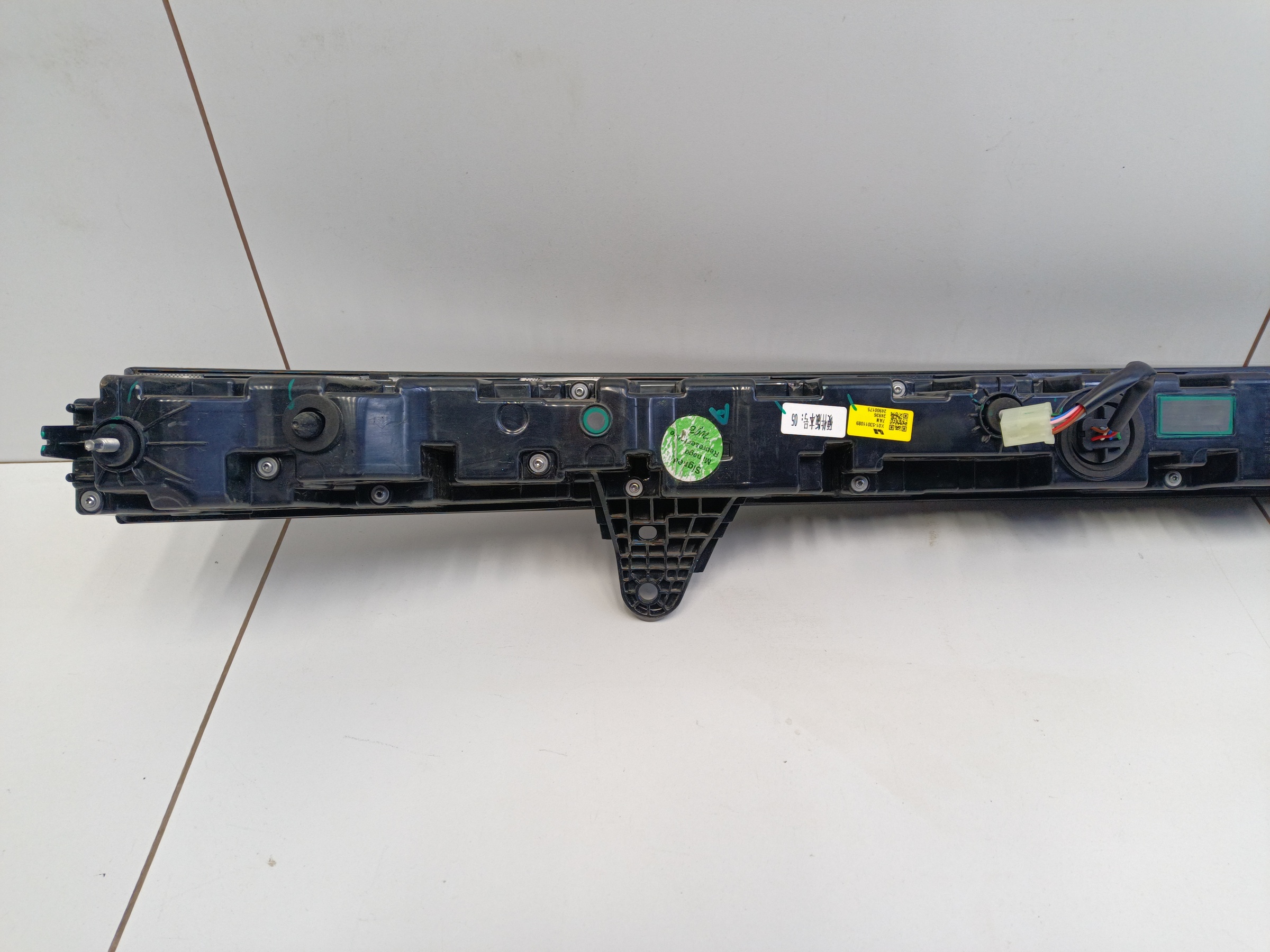 Фонарь задний центральный LiXiang L9 LED