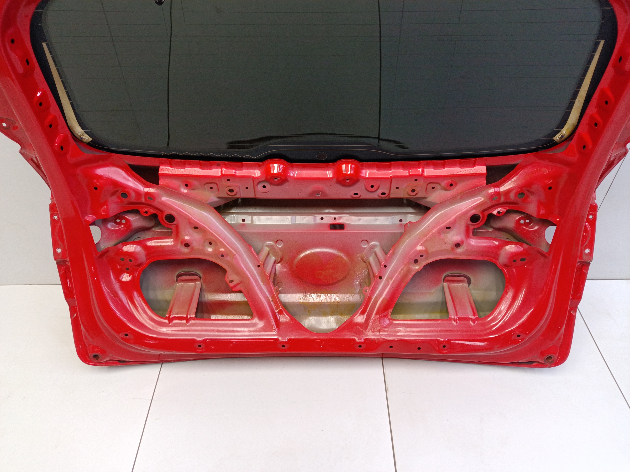 Крышка багажника Geely Coolray