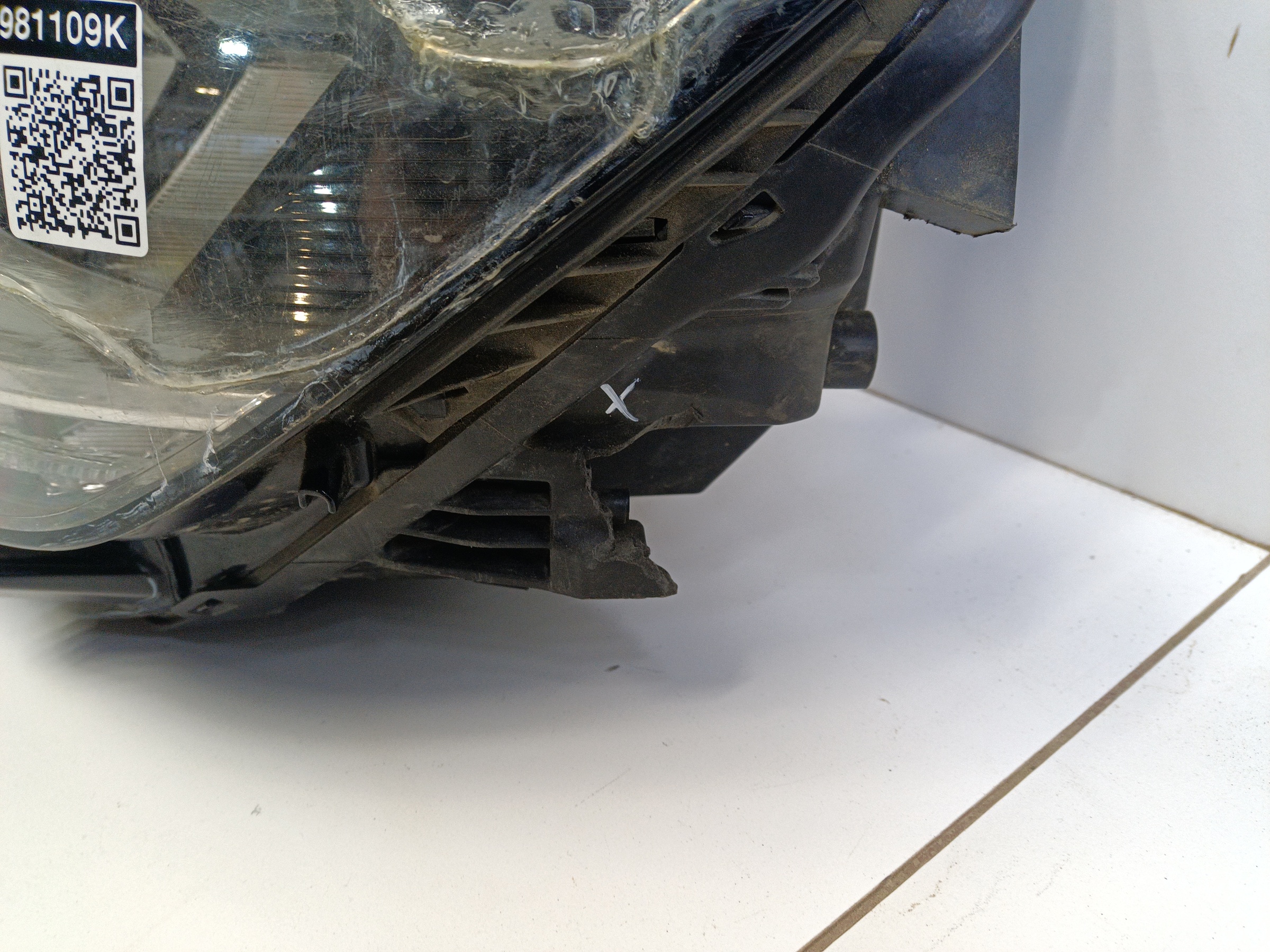 Фара передняя левая Volkswagen Passat B8 Restail LED