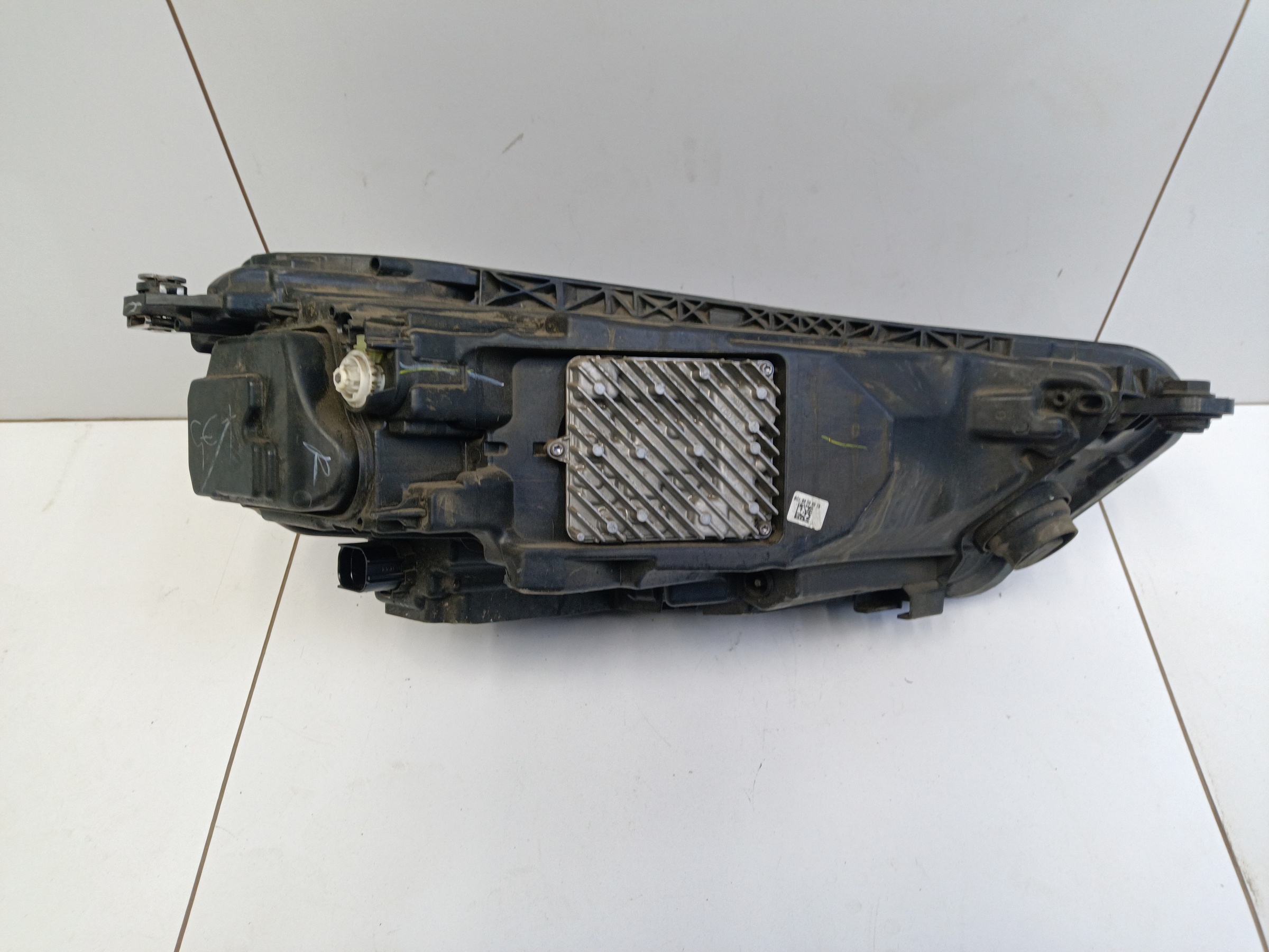 Фара передняя левая Audi Q5 2 LED