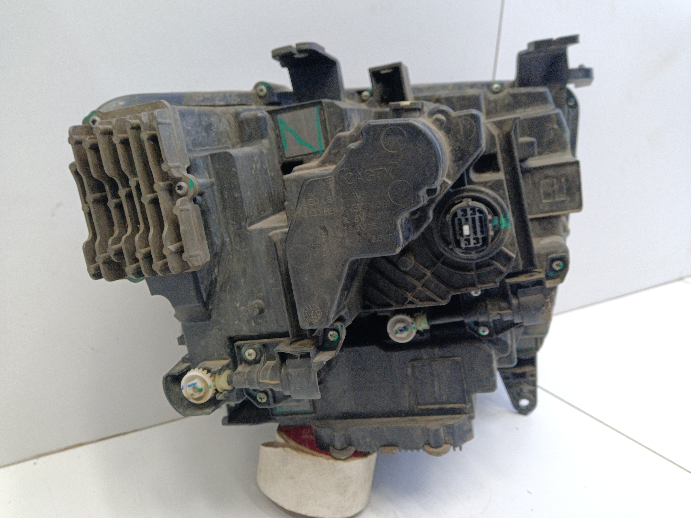 Фара передняя левая Tank 500 LED