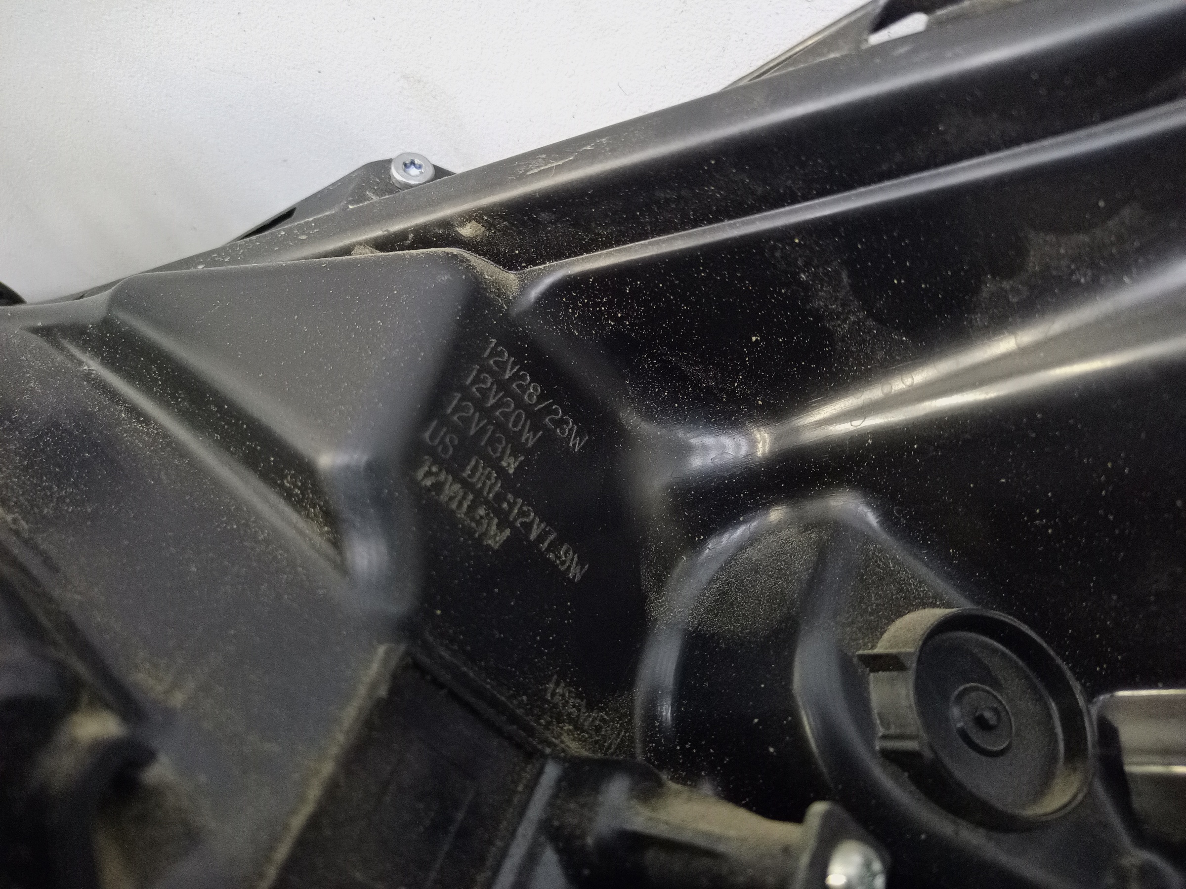 Фара передняя правая Toyota Highlander 4 LED