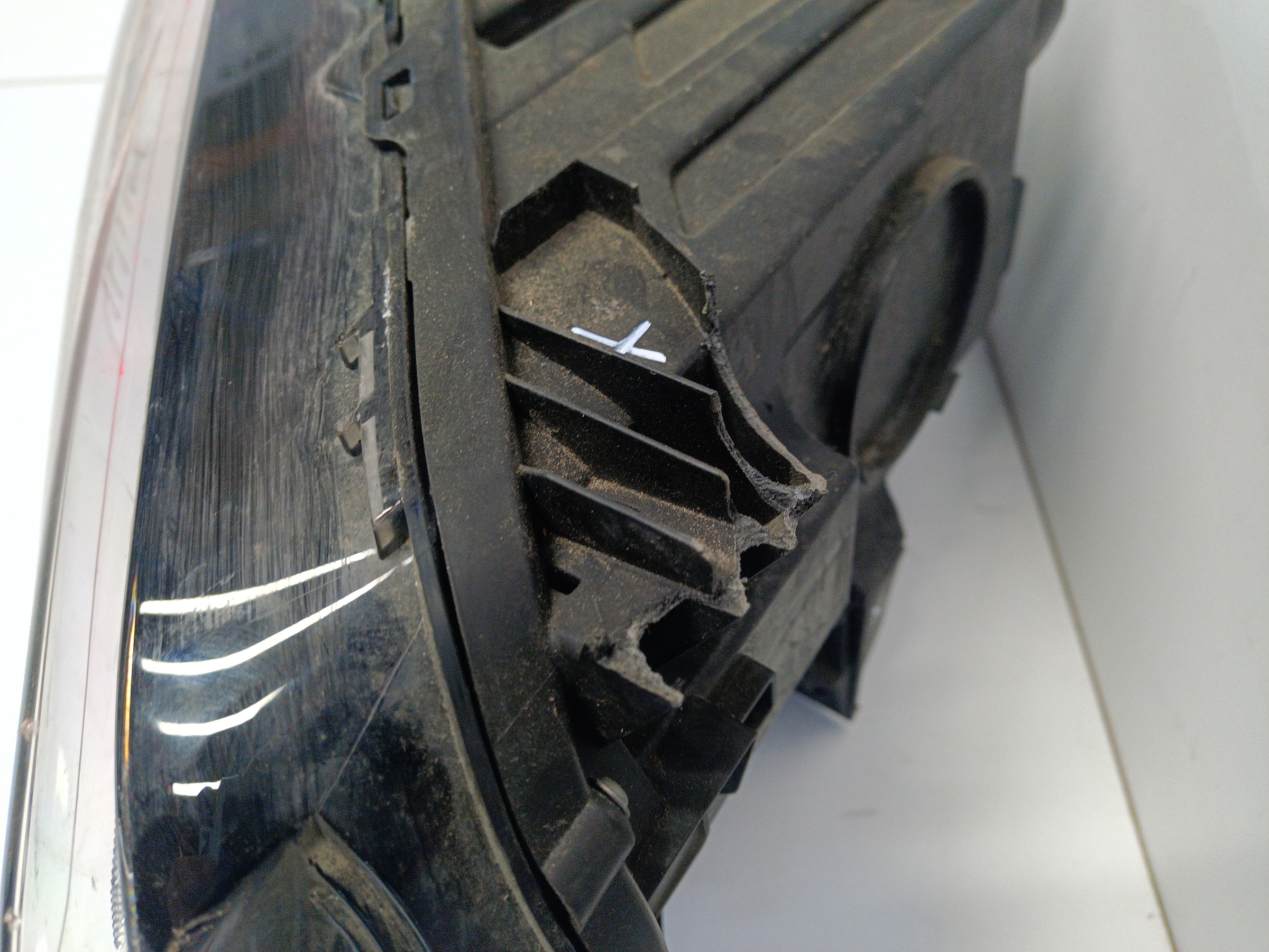 Фара передняя правая Geely Monjaro LED