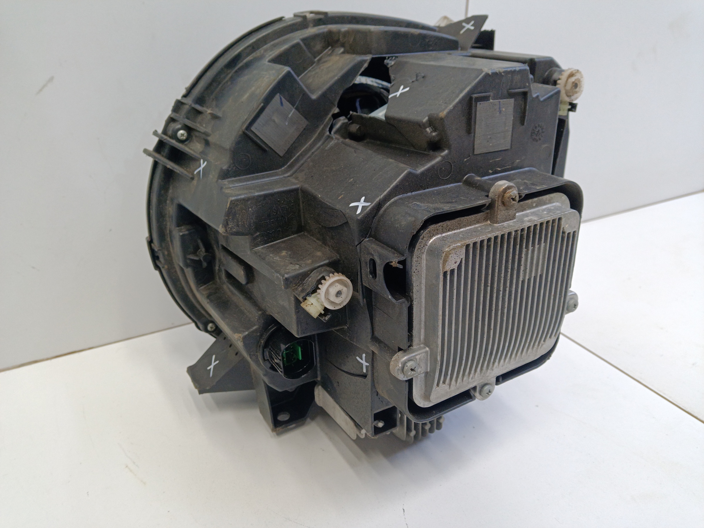 Фара передняя левая Haval Dargo LED