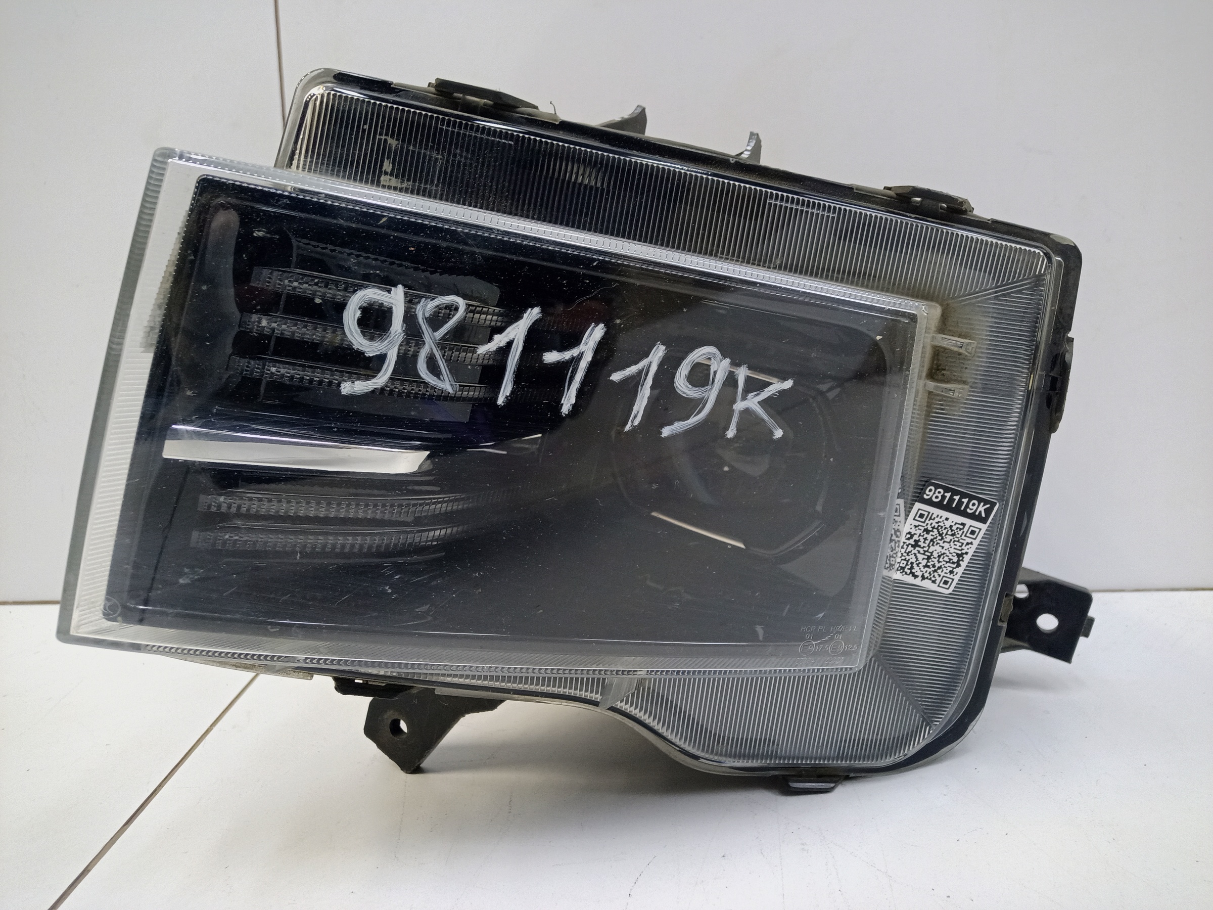 Фара передняя левая Москвич 3 галоген линза