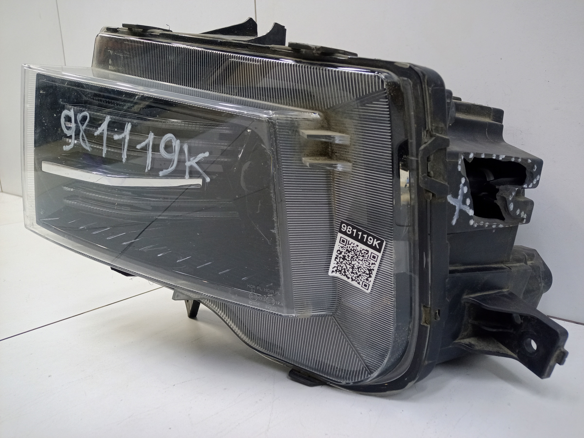 Фара передняя левая Москвич 3 галоген линза