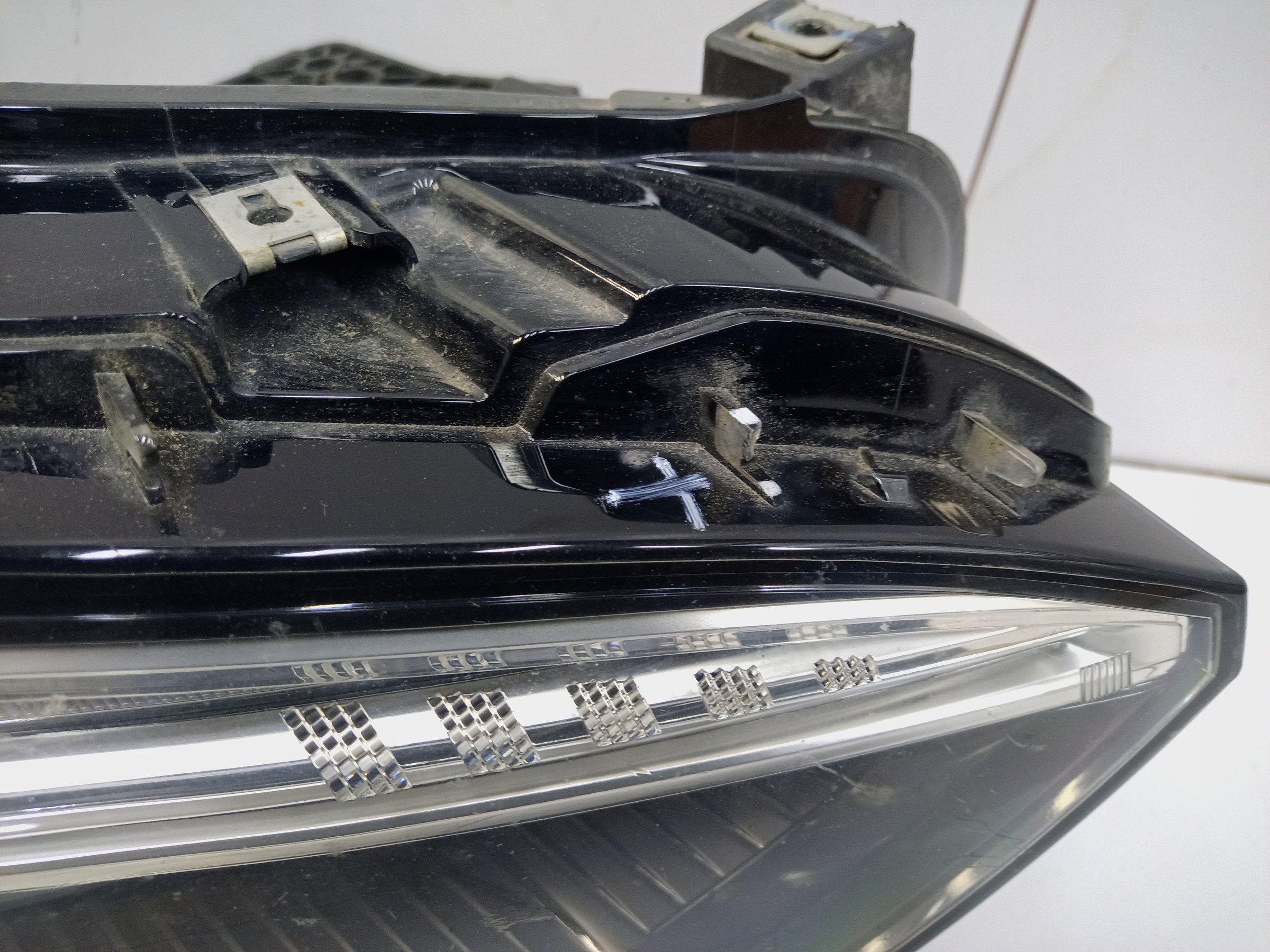 Фара передняя правая Exeed VX LED