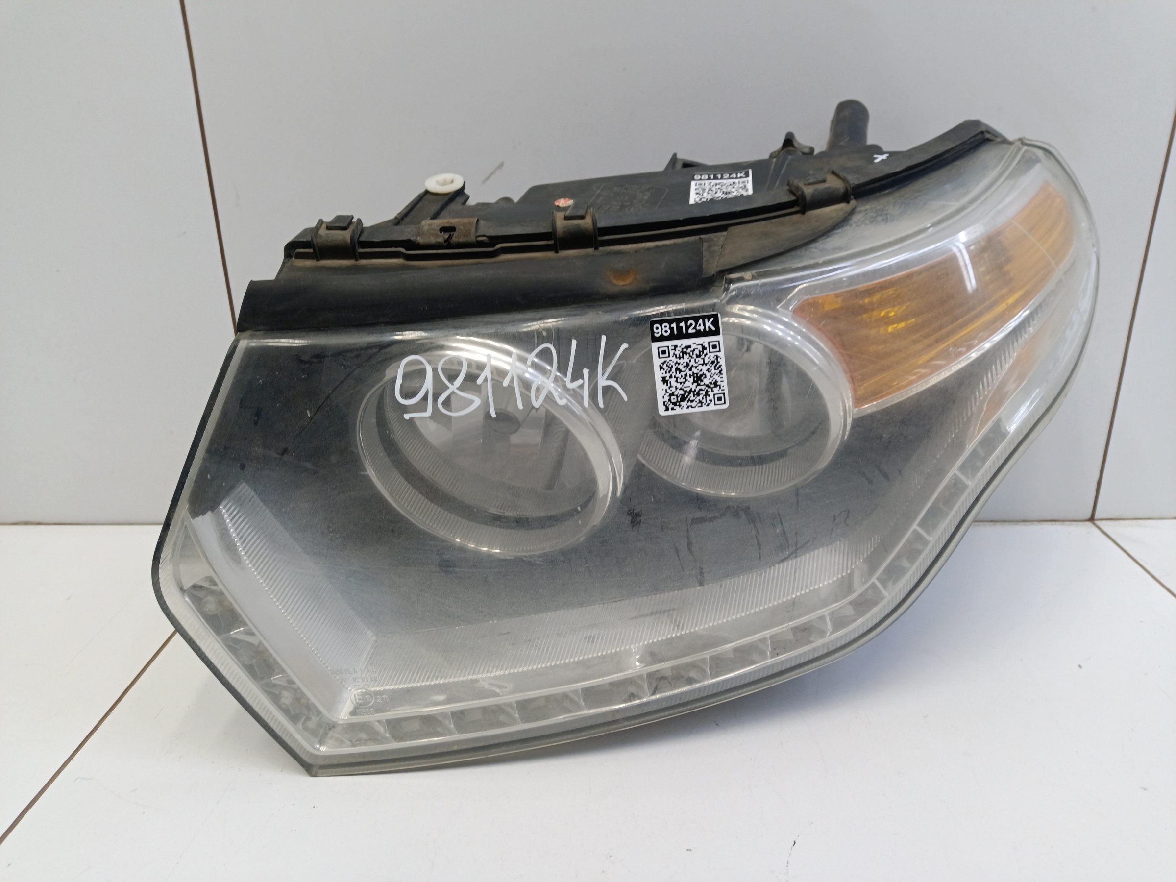 Фара передняя левая UAZ Patriot Restail 2 галоген с ДХО