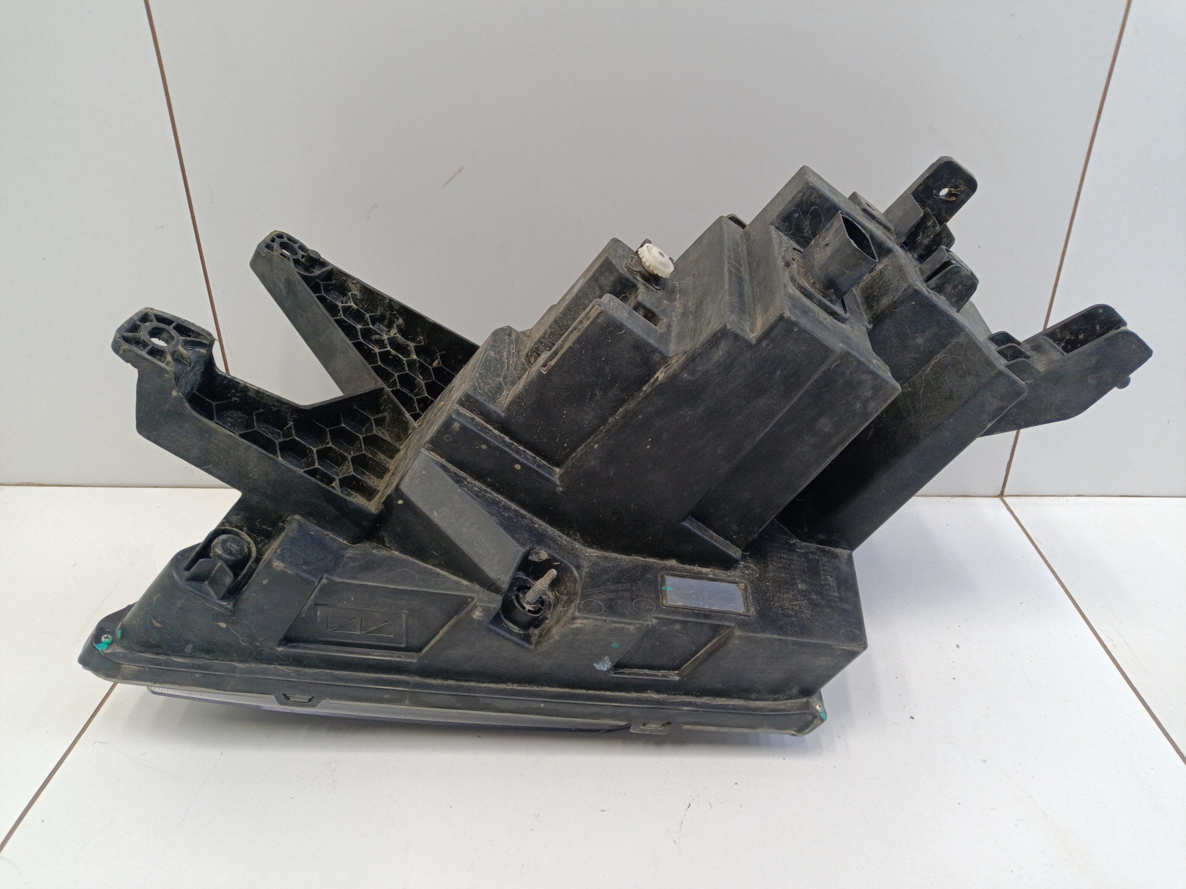 Фара передняя правая Jetour Dashing LED