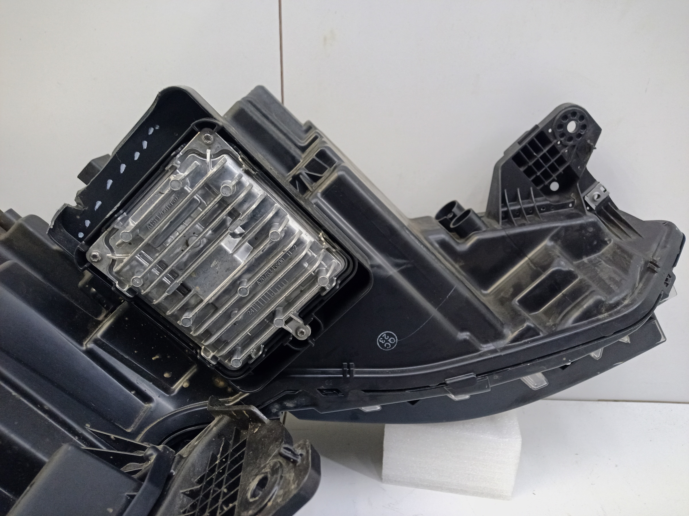 Фара передняя левая Geely Atlas 2 LED