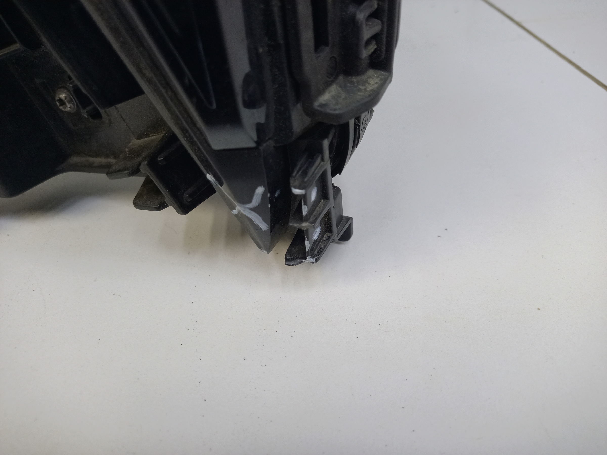 Фара передняя левая Geely Atlas 2 LED