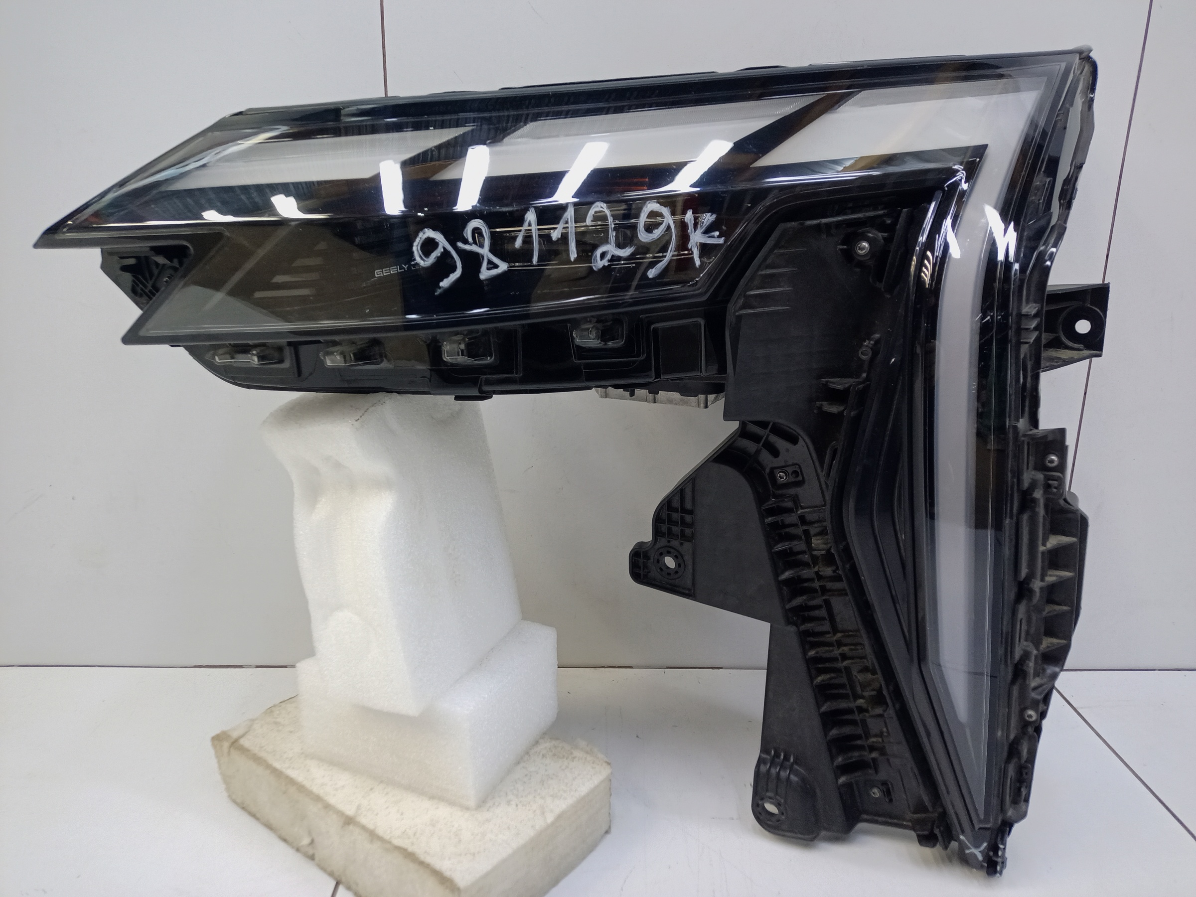 Фара передняя левая Geely Atlas 2 LED