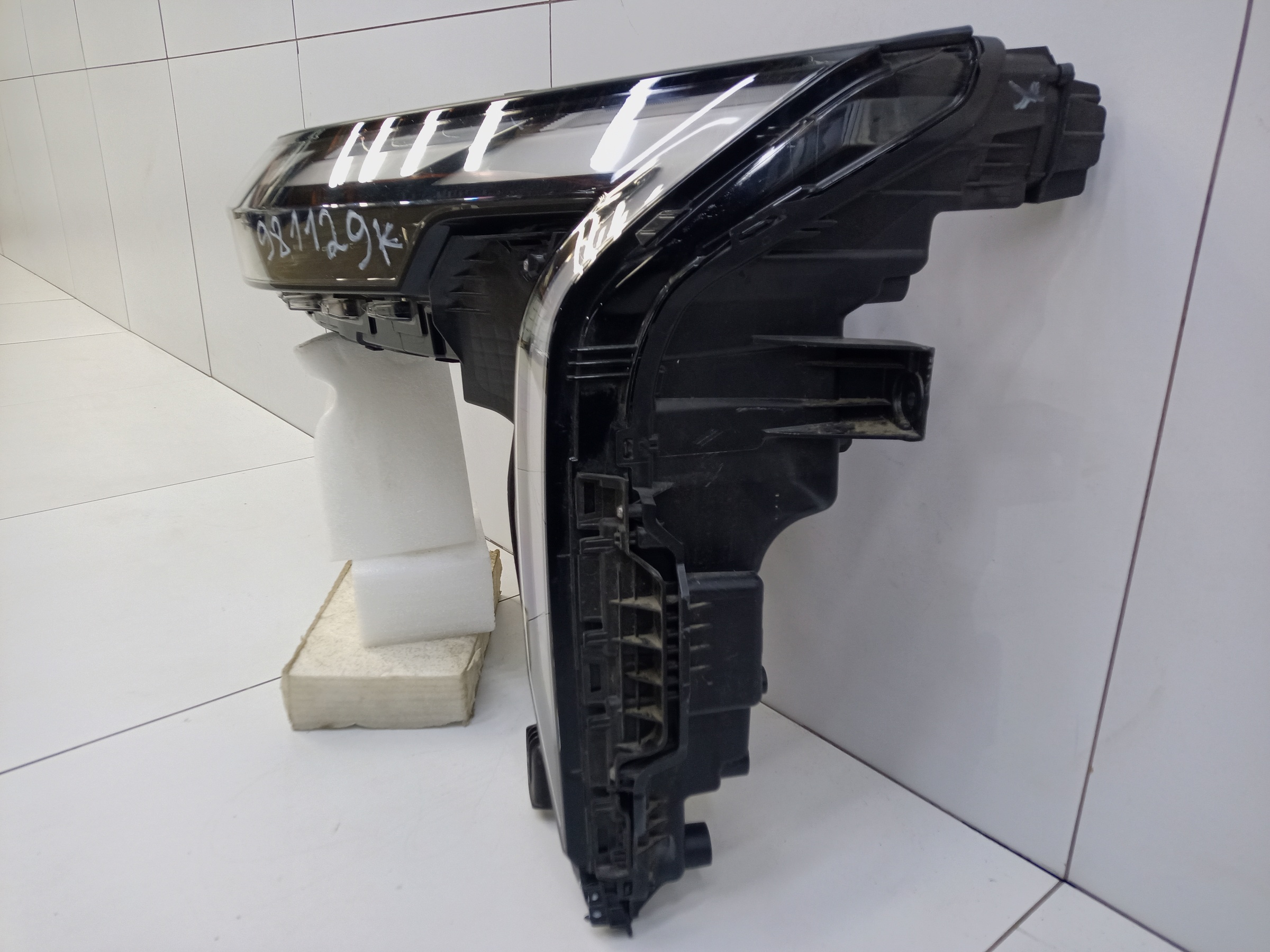 Фара передняя левая Geely Atlas 2 LED