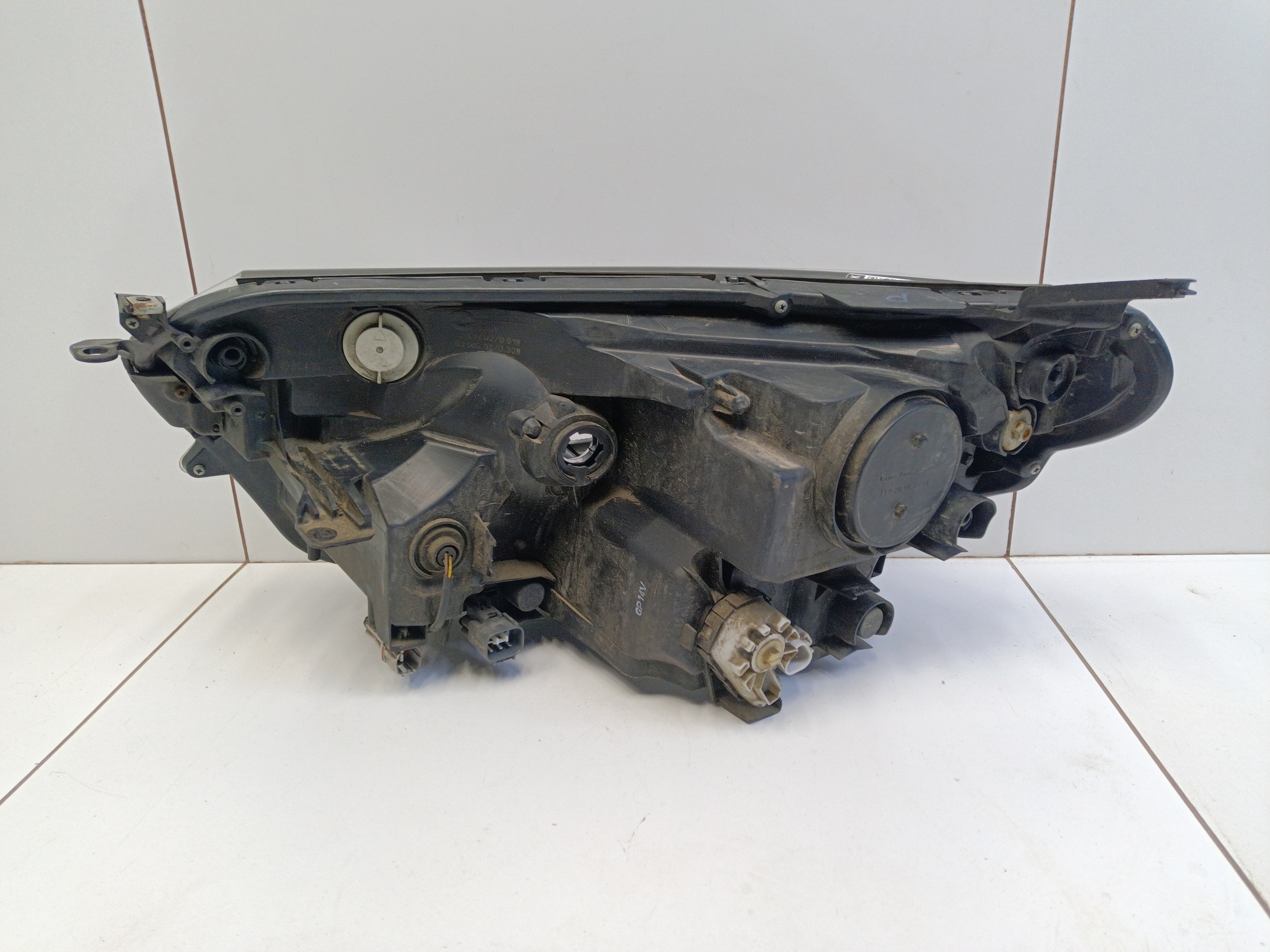 Фара передняя правая Toyota RAV4 CA40 Restail LED