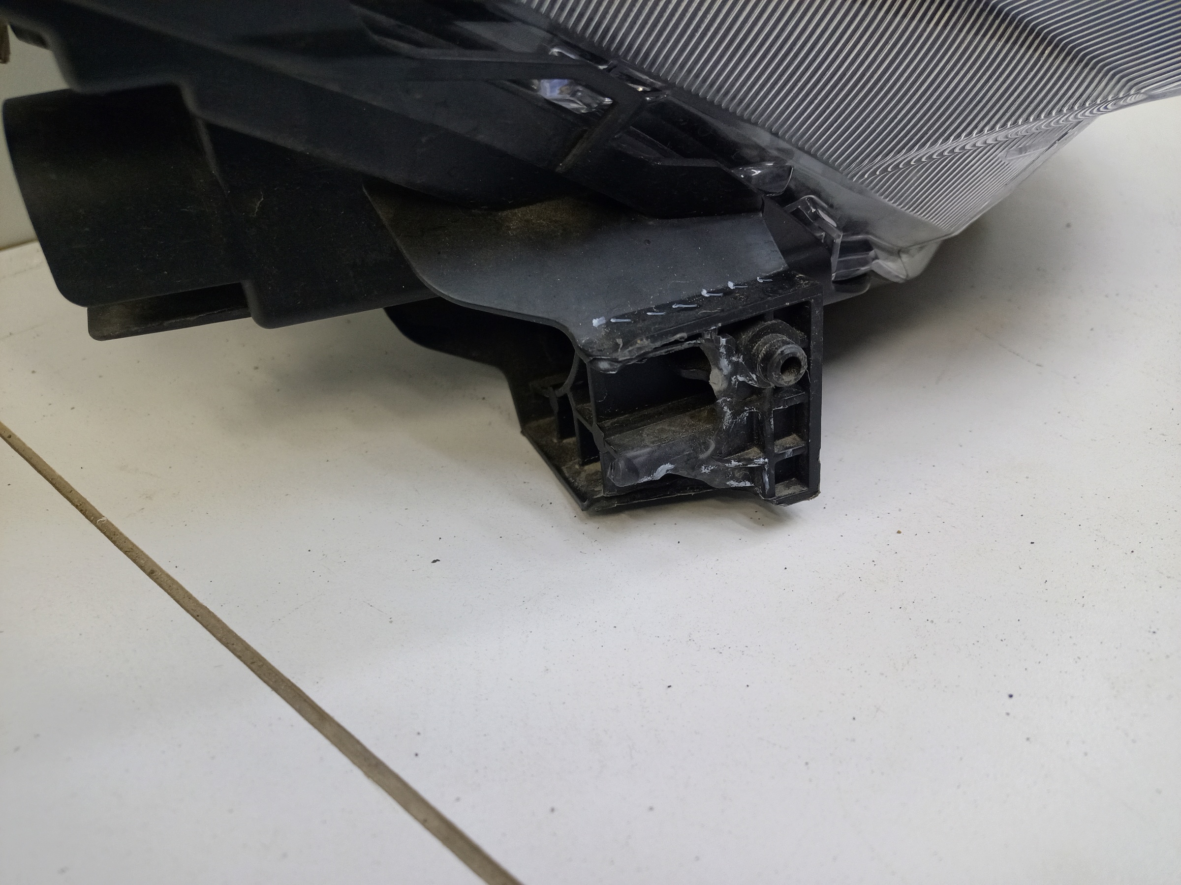 Фара передняя правая Haval Jolion LED