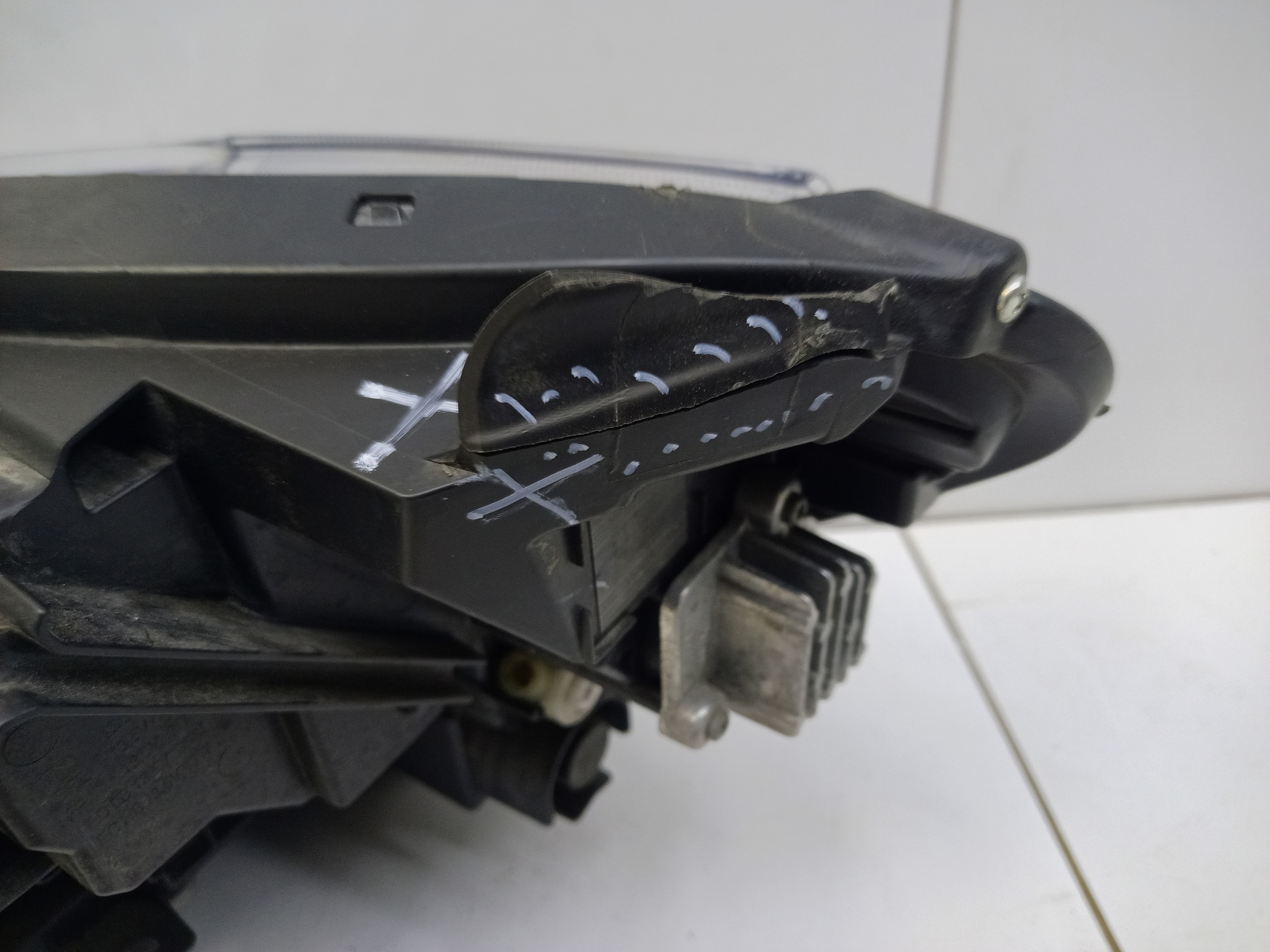 Фара передняя правая Haval Jolion LED