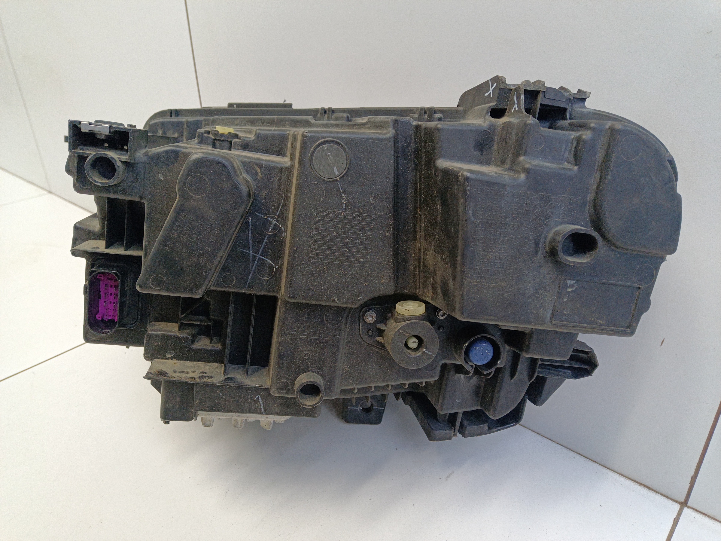 Фара передняя правая Geely Tugella Full LED