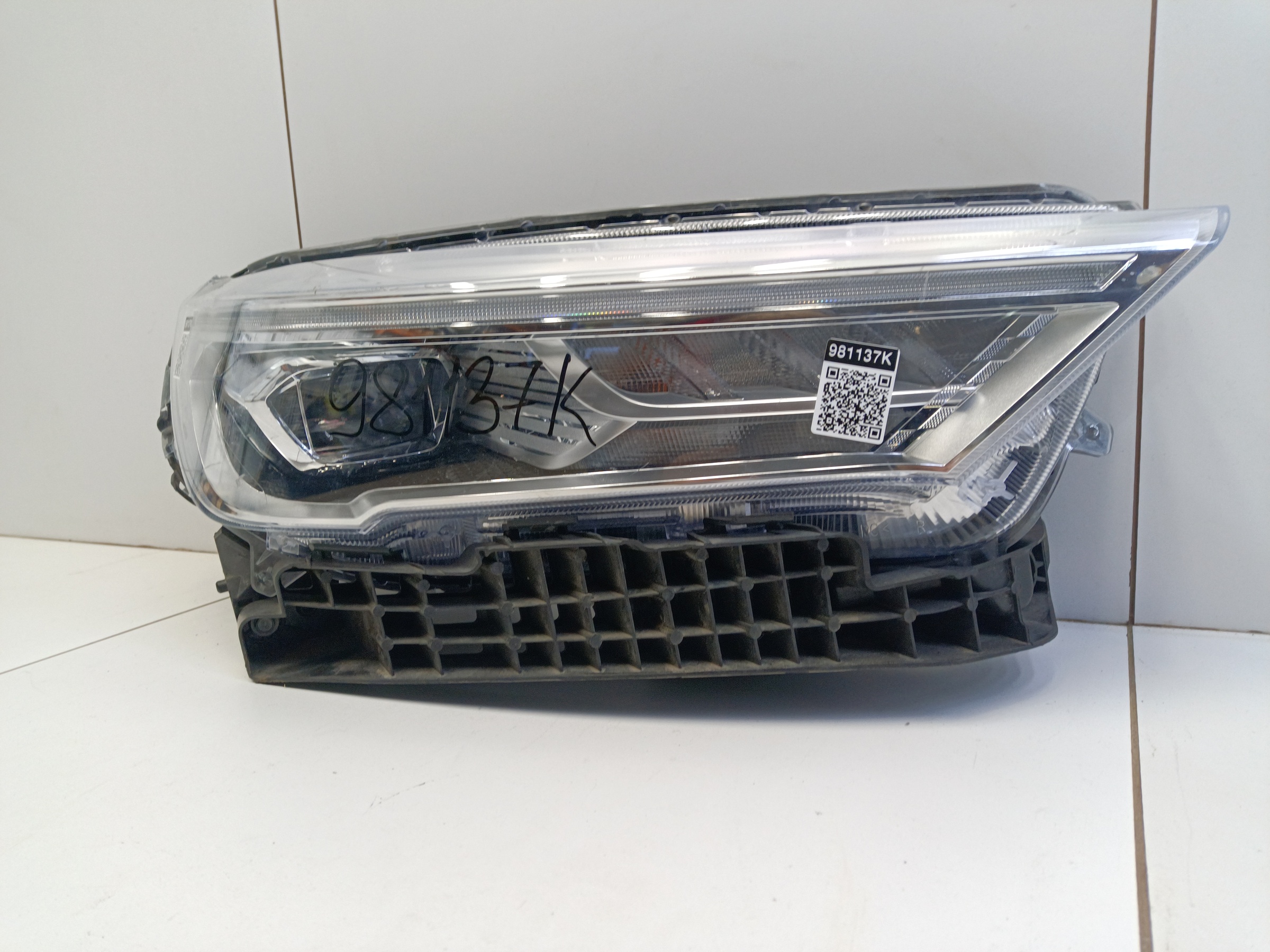 Фара передняя правая Haval M6 2 LED