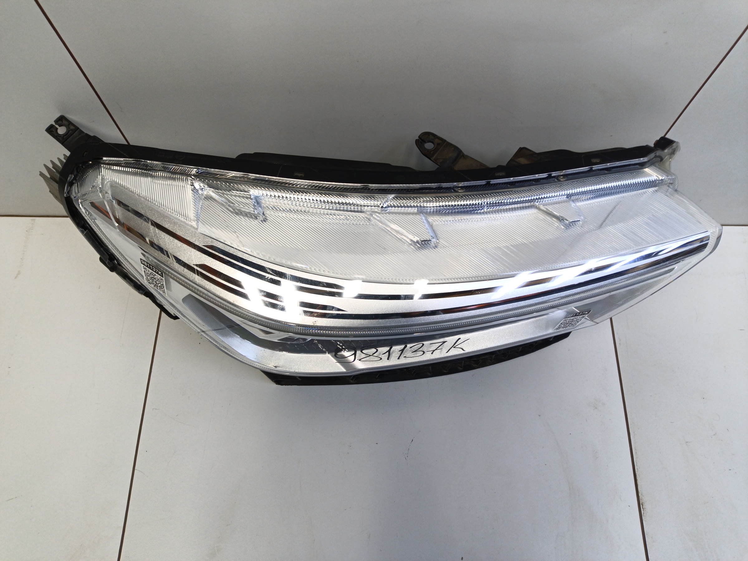 Фара передняя правая Haval M6 2 LED