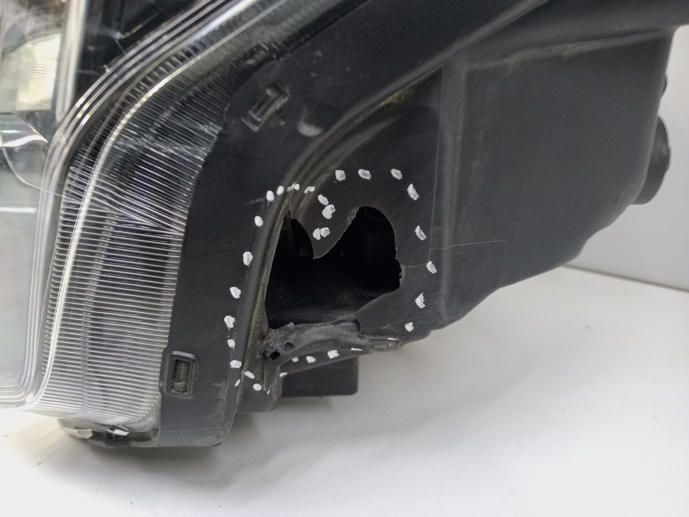 Фара передняя левая Kia Rio 4 Restail LED