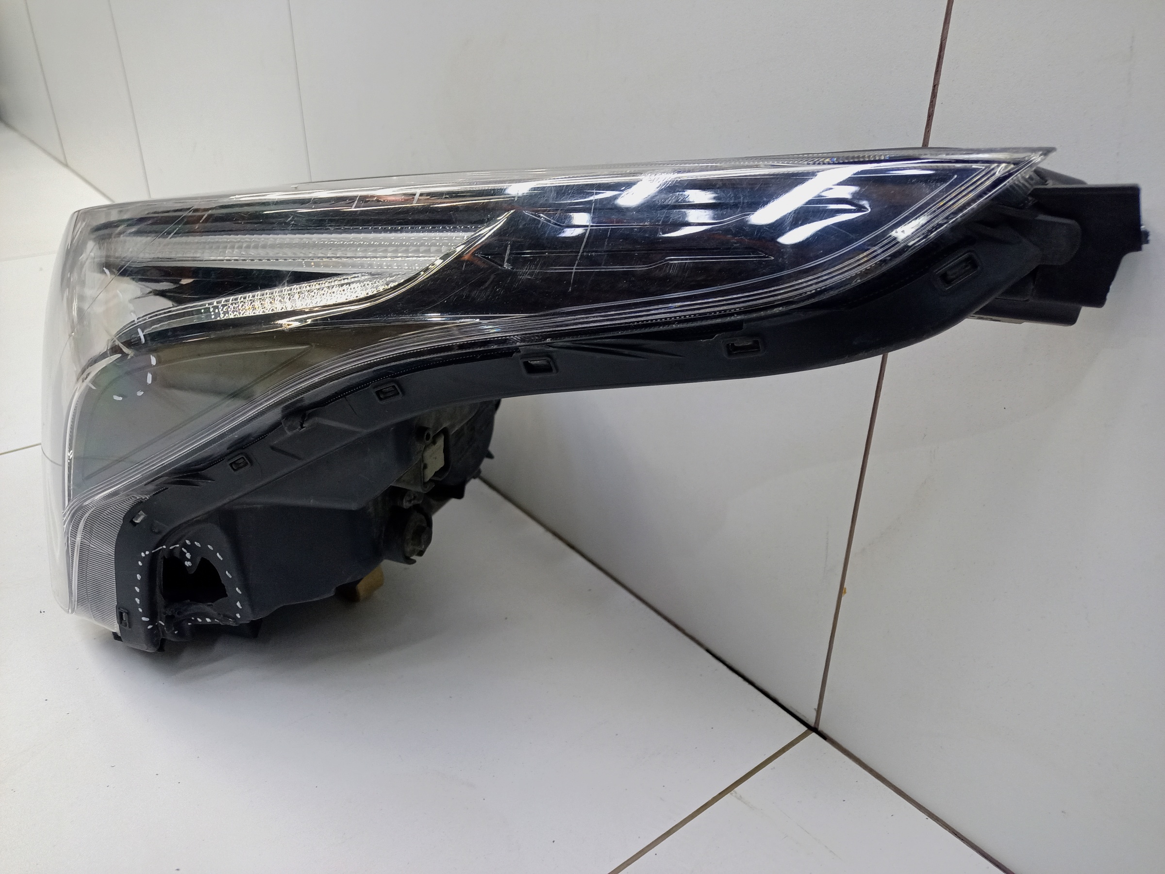 Фара передняя левая Kia Rio 4 Restail LED