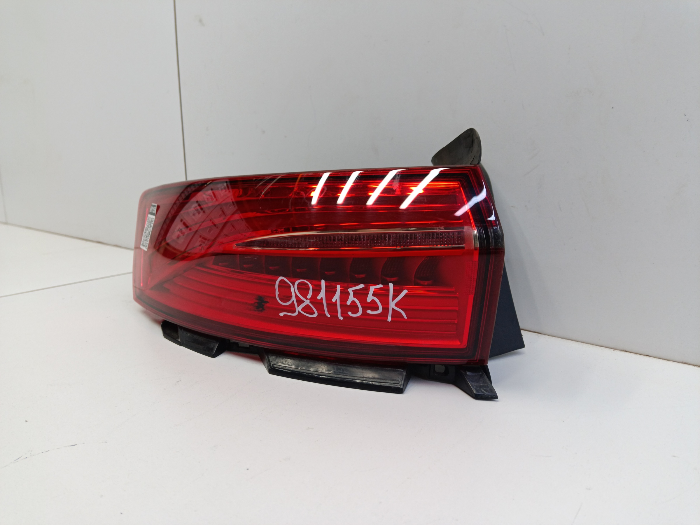 Фонарь задний левый наружный Geely Tugella 1 LED