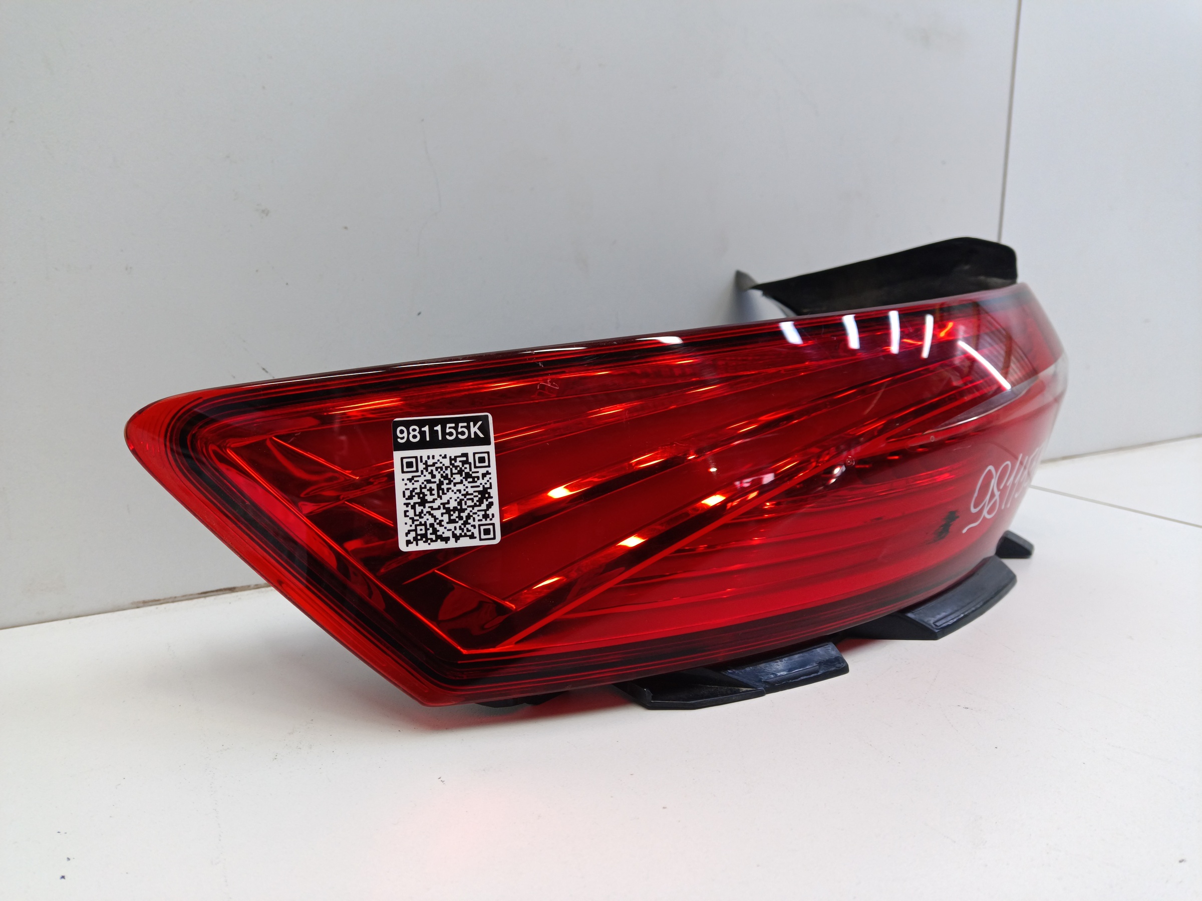 Фонарь задний левый наружный Geely Tugella 1 LED