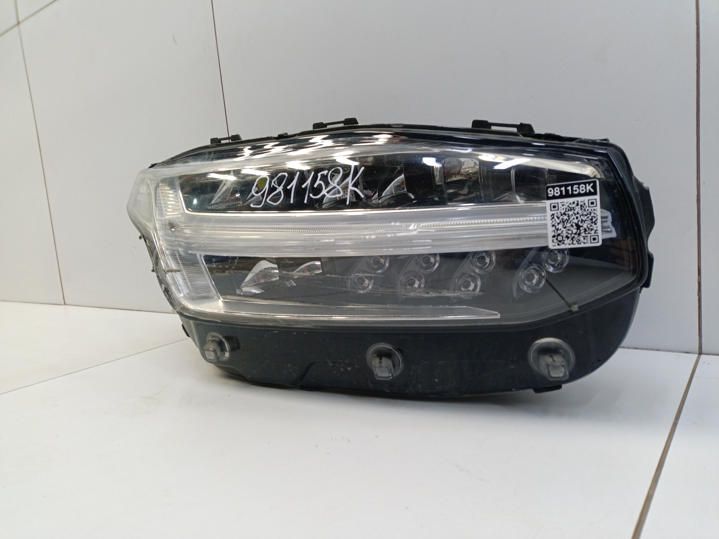 Фара передняя правая Volvo XC90 2 Full LED