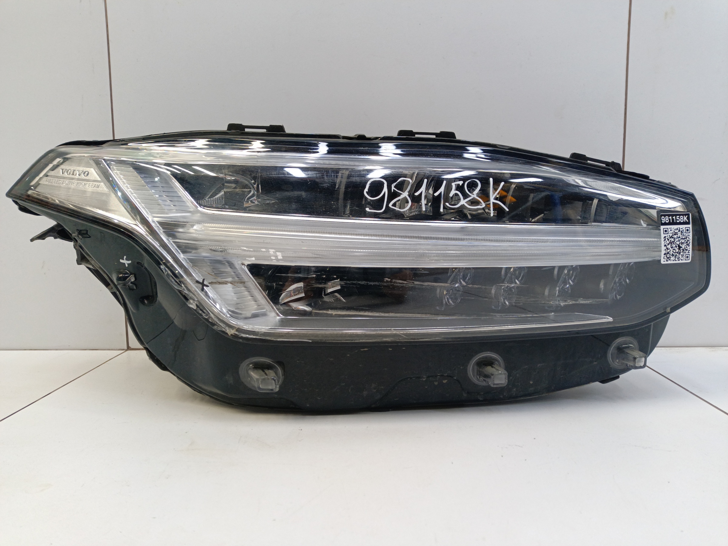 Фара передняя правая Volvo XC90 2 Full LED