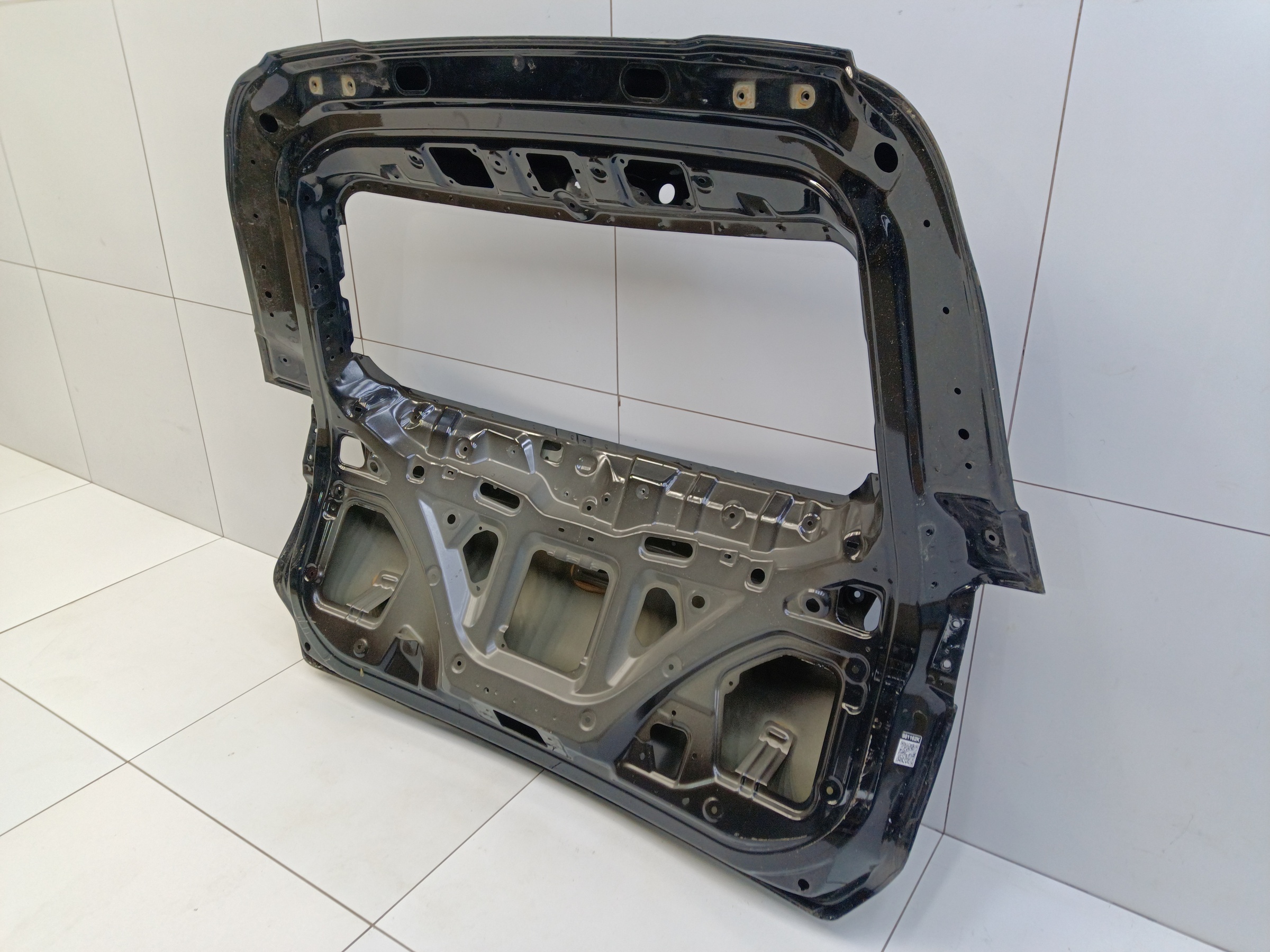 Крышка багажника Chery Tiggo 8