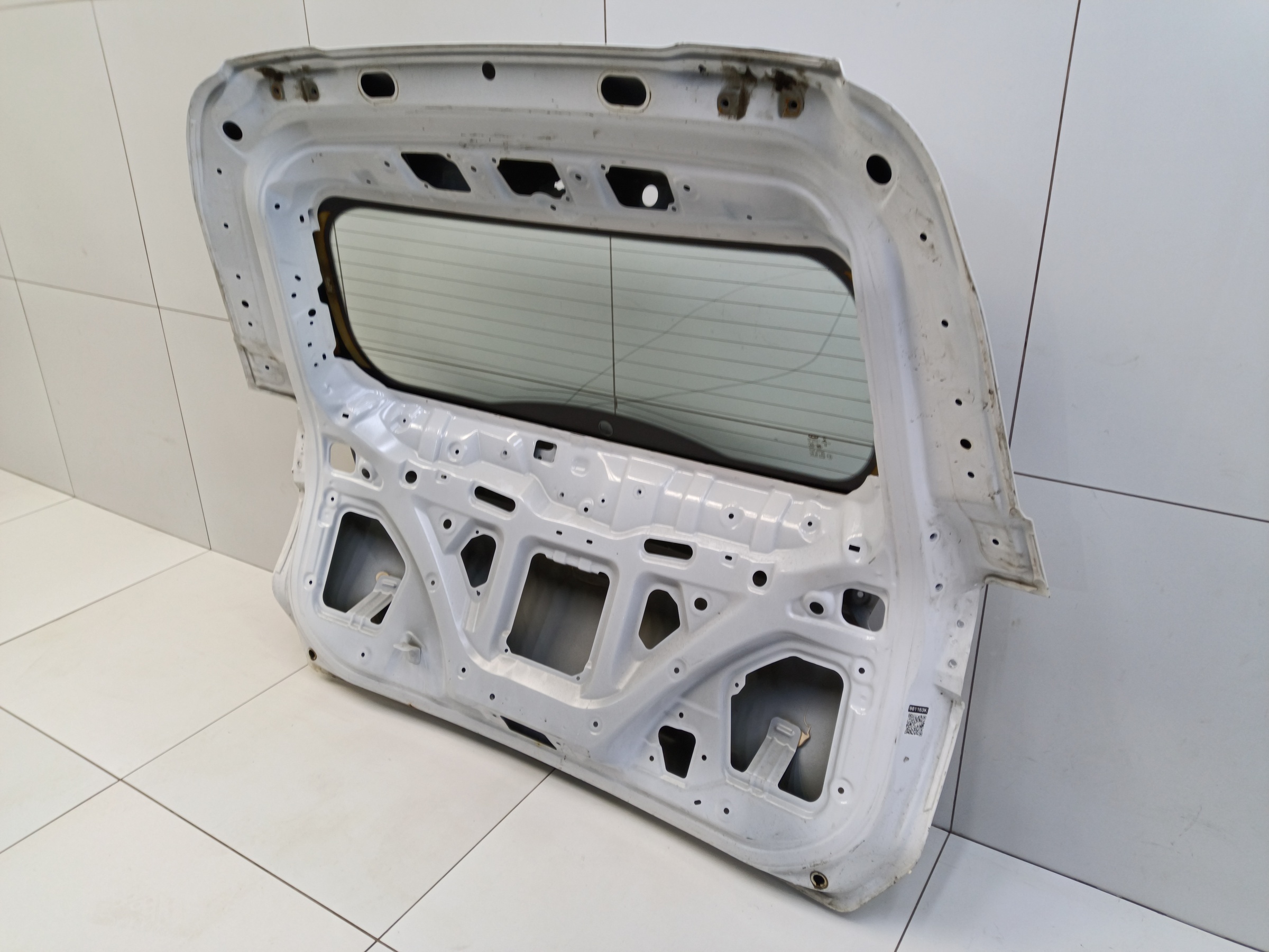 Крышка багажника Chery Tiggo 8