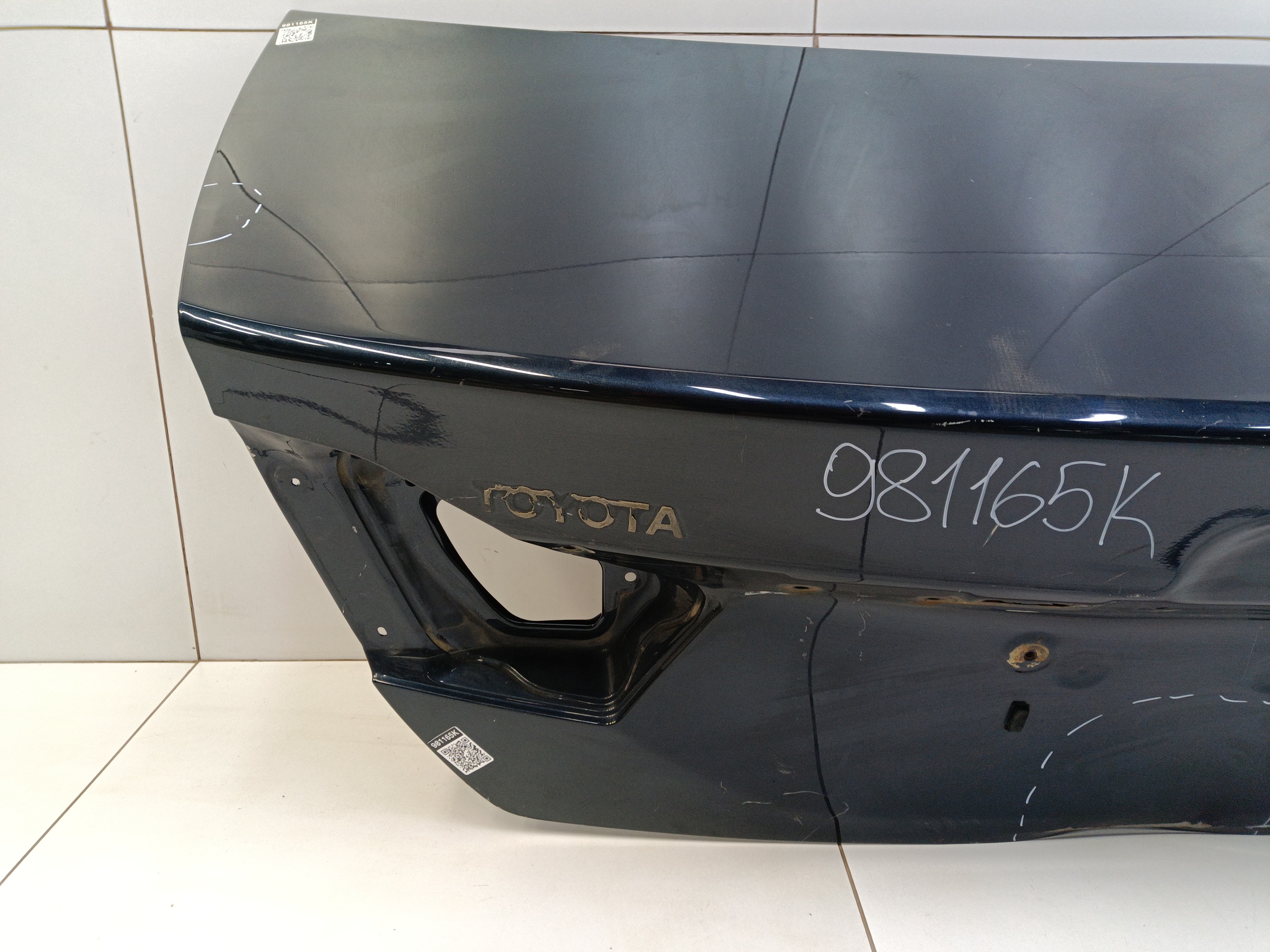 Крышка багажника Toyota Camry V50