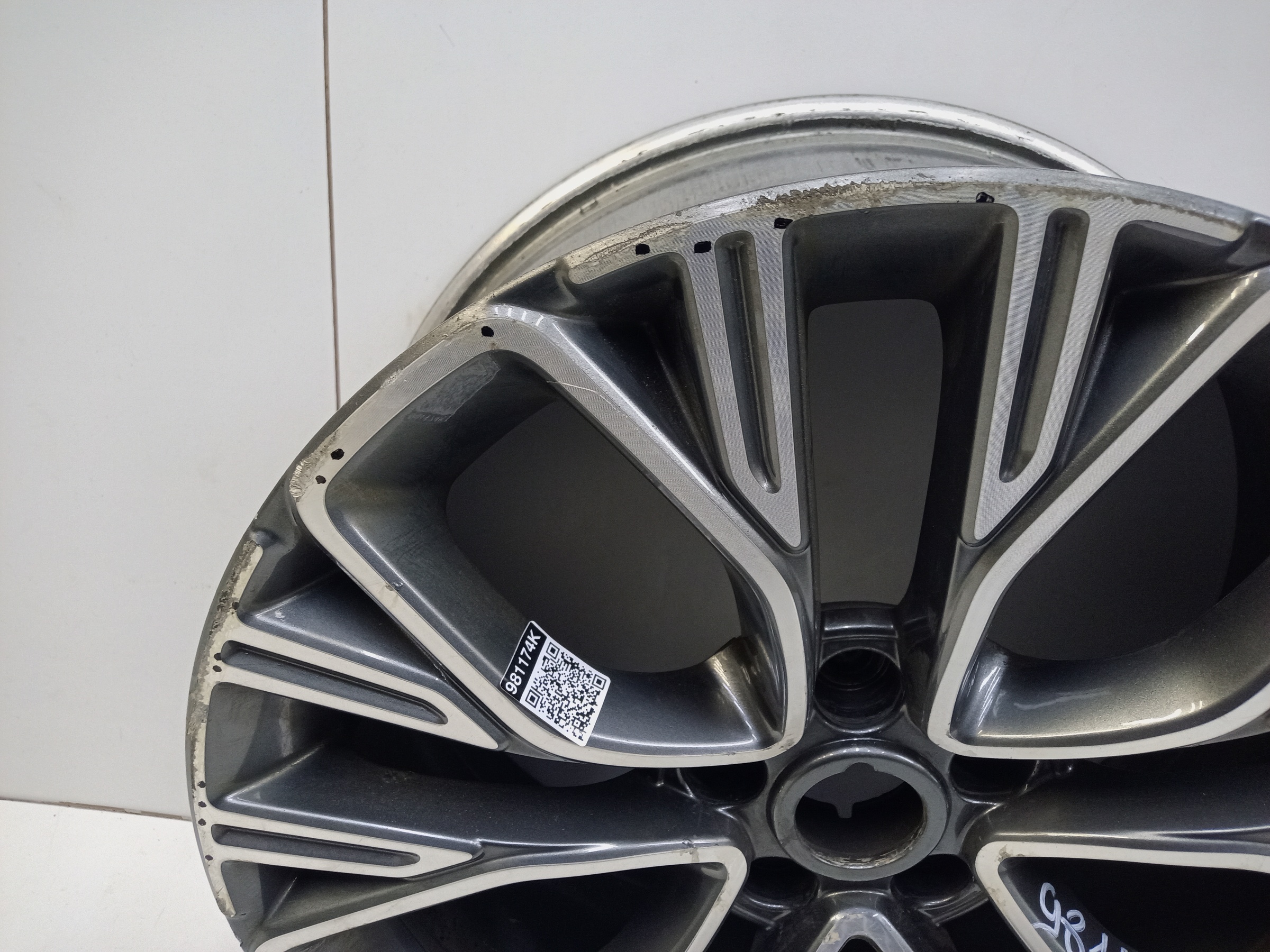 Диск колеса литой Kia Stinger R19